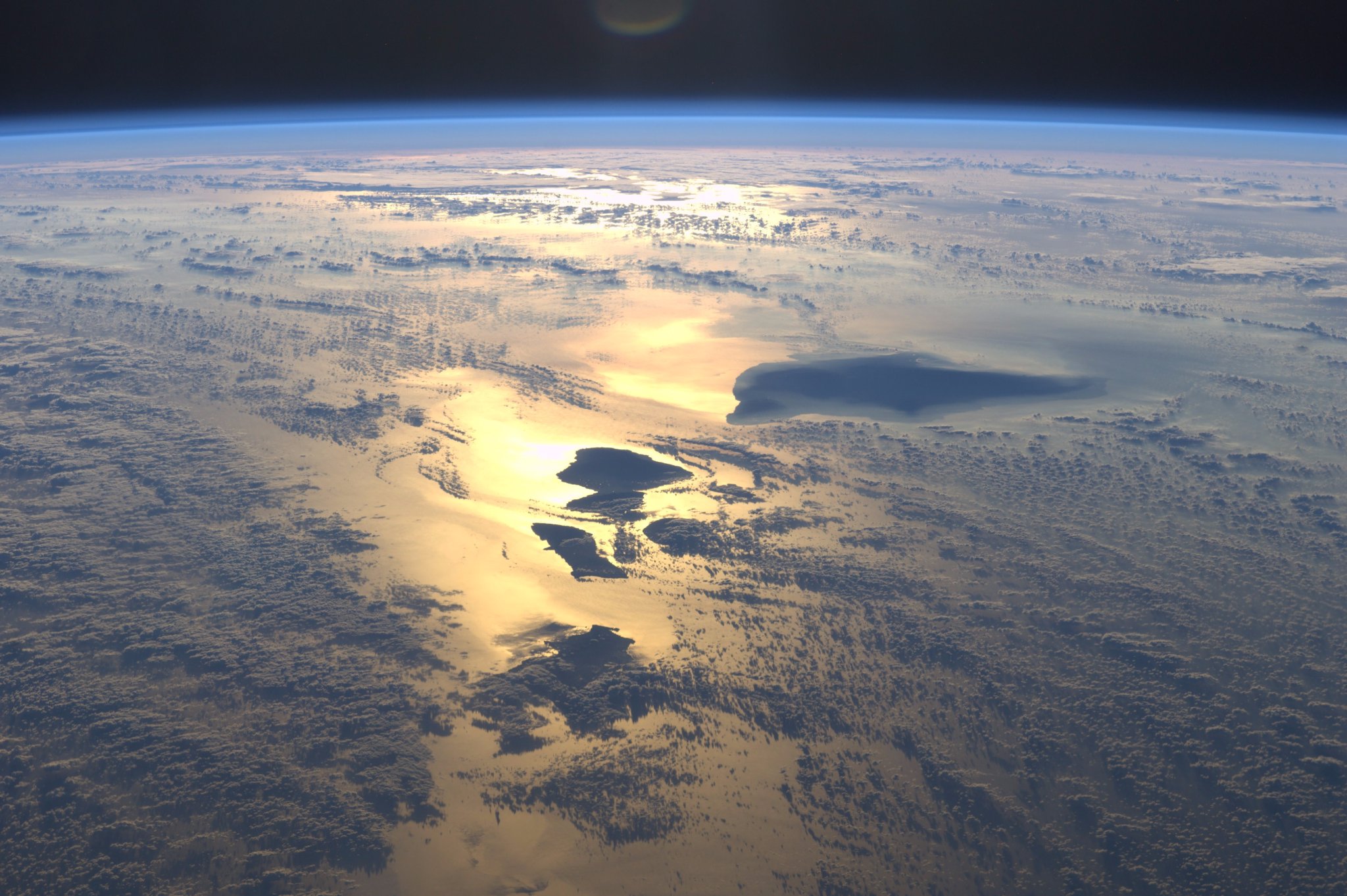 [:ja]【宇宙からの地球絶景】No.40: ハワイ[:en][Earthview Wonders] No.40: Hawaii[:]