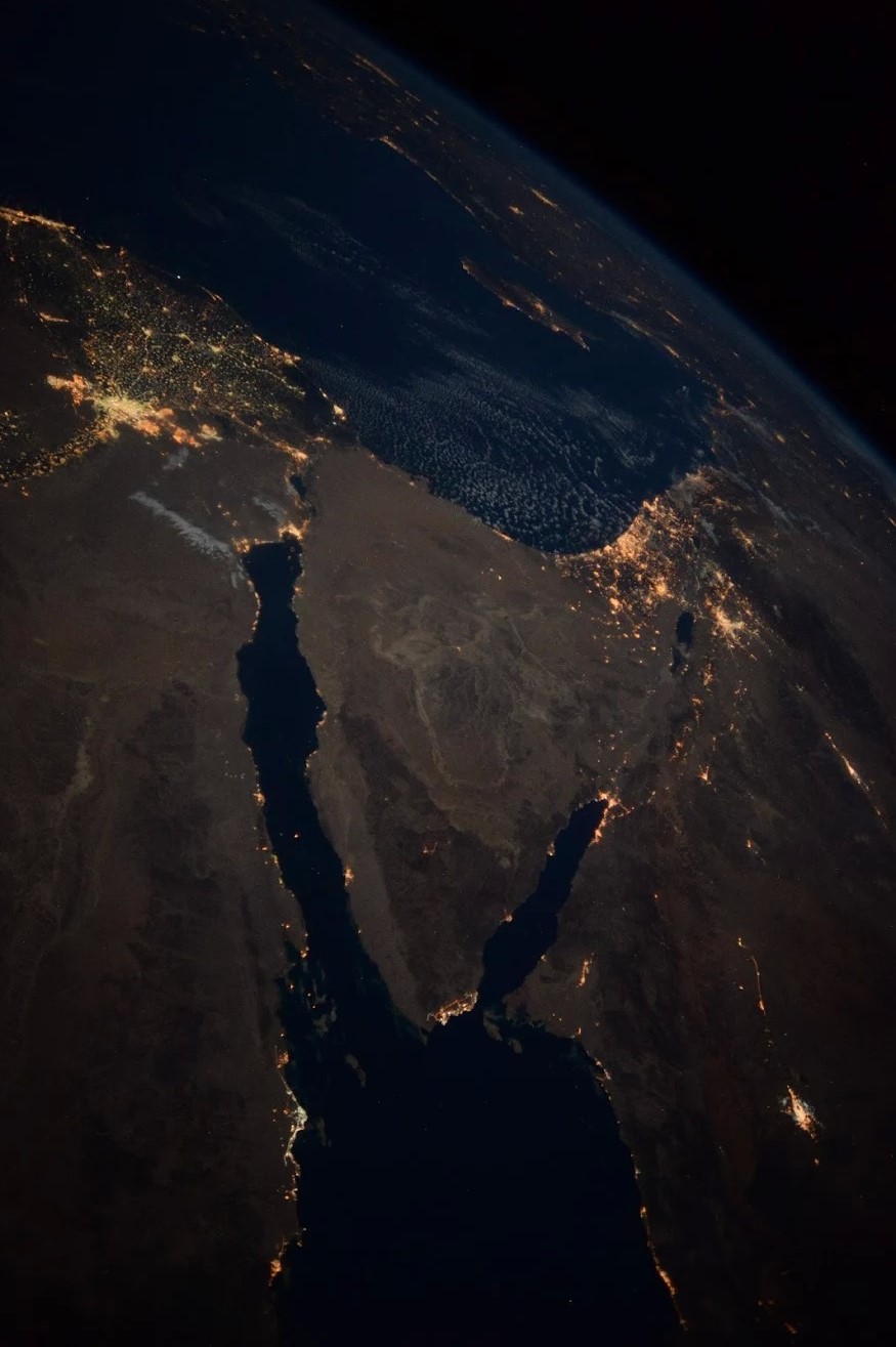[:ja]【宇宙からの地球絶景】No.119: 夜のシナイ半島[:en][Earthview Wonders] No.119: Sinai Peninsula At Night[:]