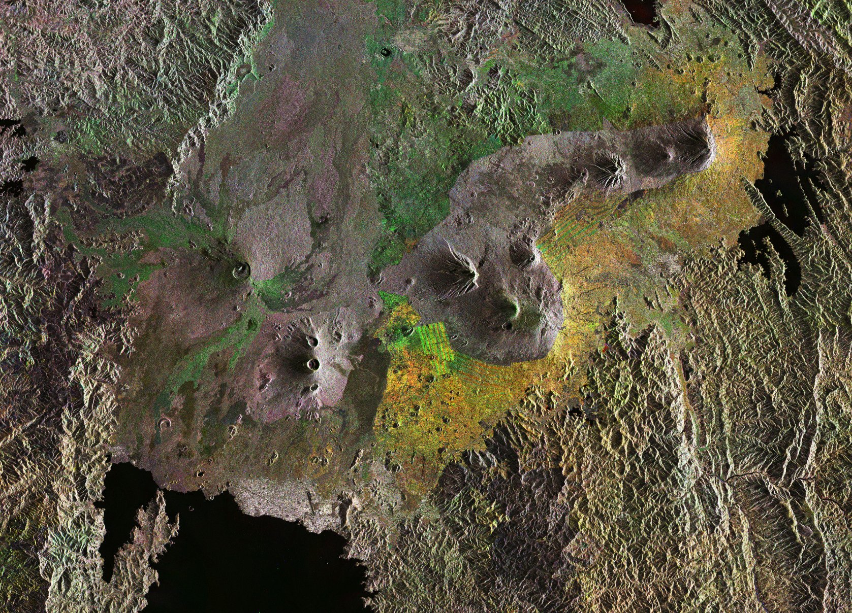 [:ja]【宇宙からの地球絶景】No.128: ヴィルンガ山地[:en][Earthview Wonders] No.128: Virunga Mountains[:]