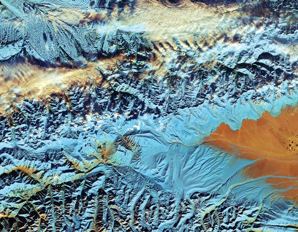 [:ja]【宇宙からの地球絶景】No.157: 天山山脈[:en][Earthview Wonders] No.157: Tian Shan Mountains[:]