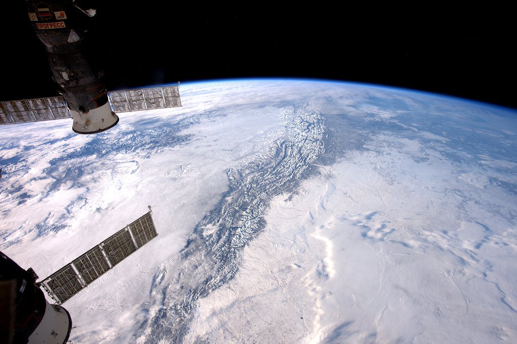 [:ja]【宇宙からの地球絶景】No.205: ロッキー山脈🇨🇦🇺🇸[:en][Earthview Wonders] No.205: Rocky Mountains🇨🇦🇺🇸[:]