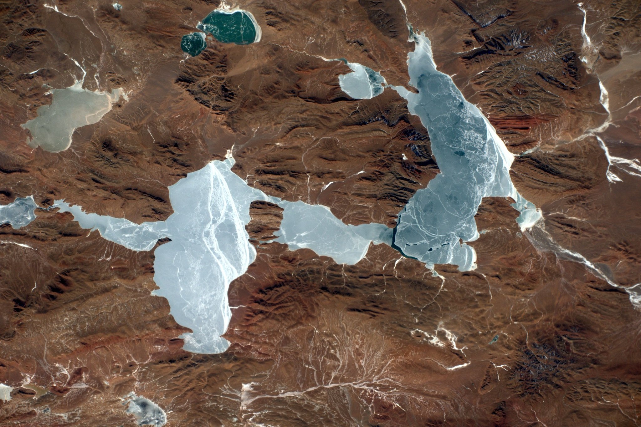 [:ja]【宇宙からの地球絶景】No.221: チベットの湖、多爾索洞錯🇨🇳[:en][Earthview Wonders] No.221: Lake Dorsoidong (多爾索洞錯) in Tibet🇨🇳[:]
