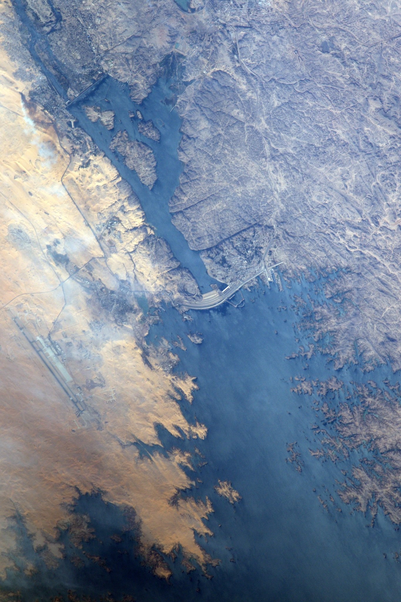 [:ja]【宇宙からの地球絶景】No.285: アスワン・ハイ・ダム🇪🇬[:en][Earthview Wonders] No.285: Aswan High Dam🇪🇬[:]