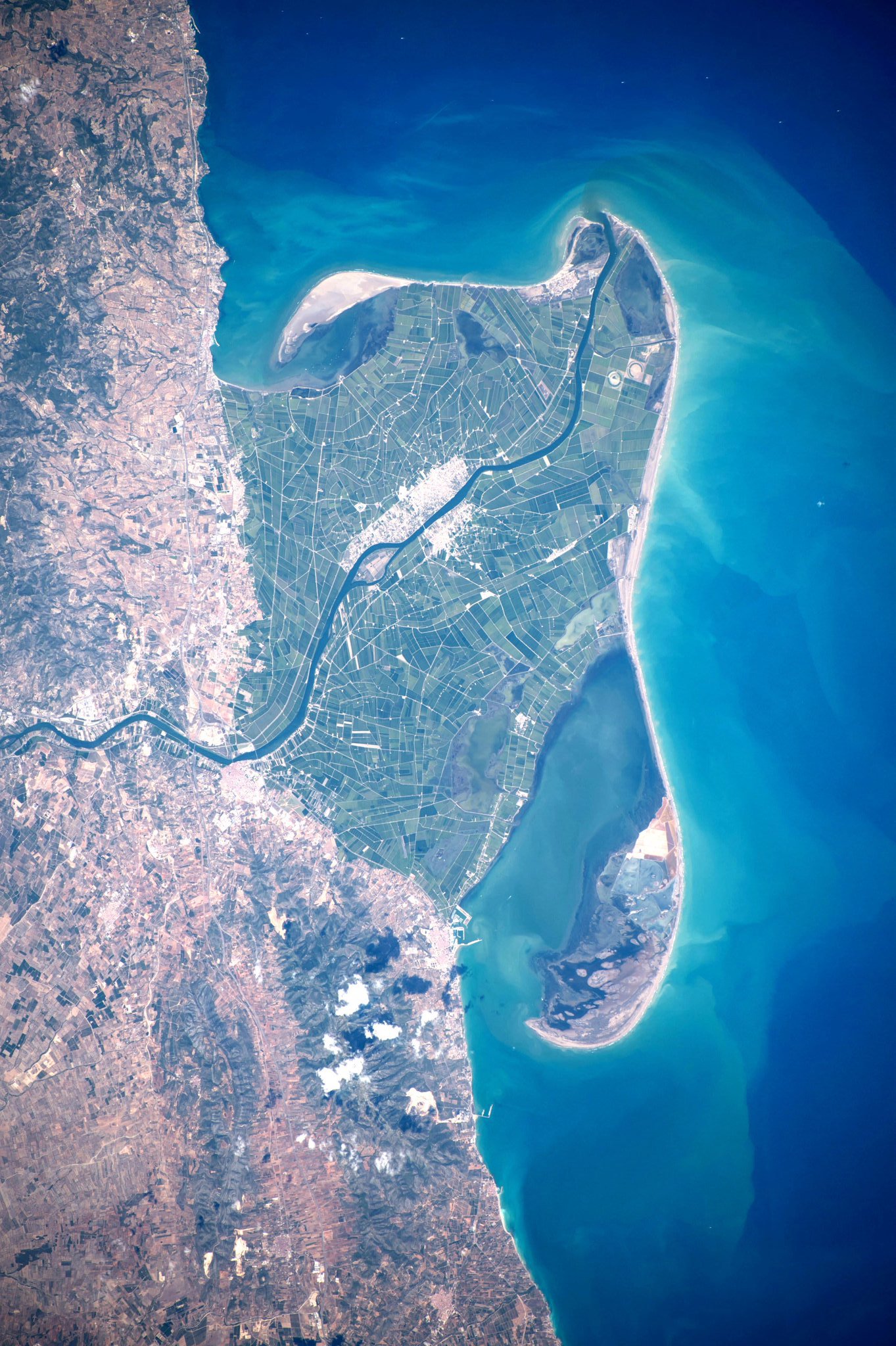 [:ja]【宇宙からの地球絶景】No.351: スペインのエブロ川デルタ🇪🇸[:en][Earthview Wonders] No.351: Ebro River Delta of Spain🇪🇸[:]
