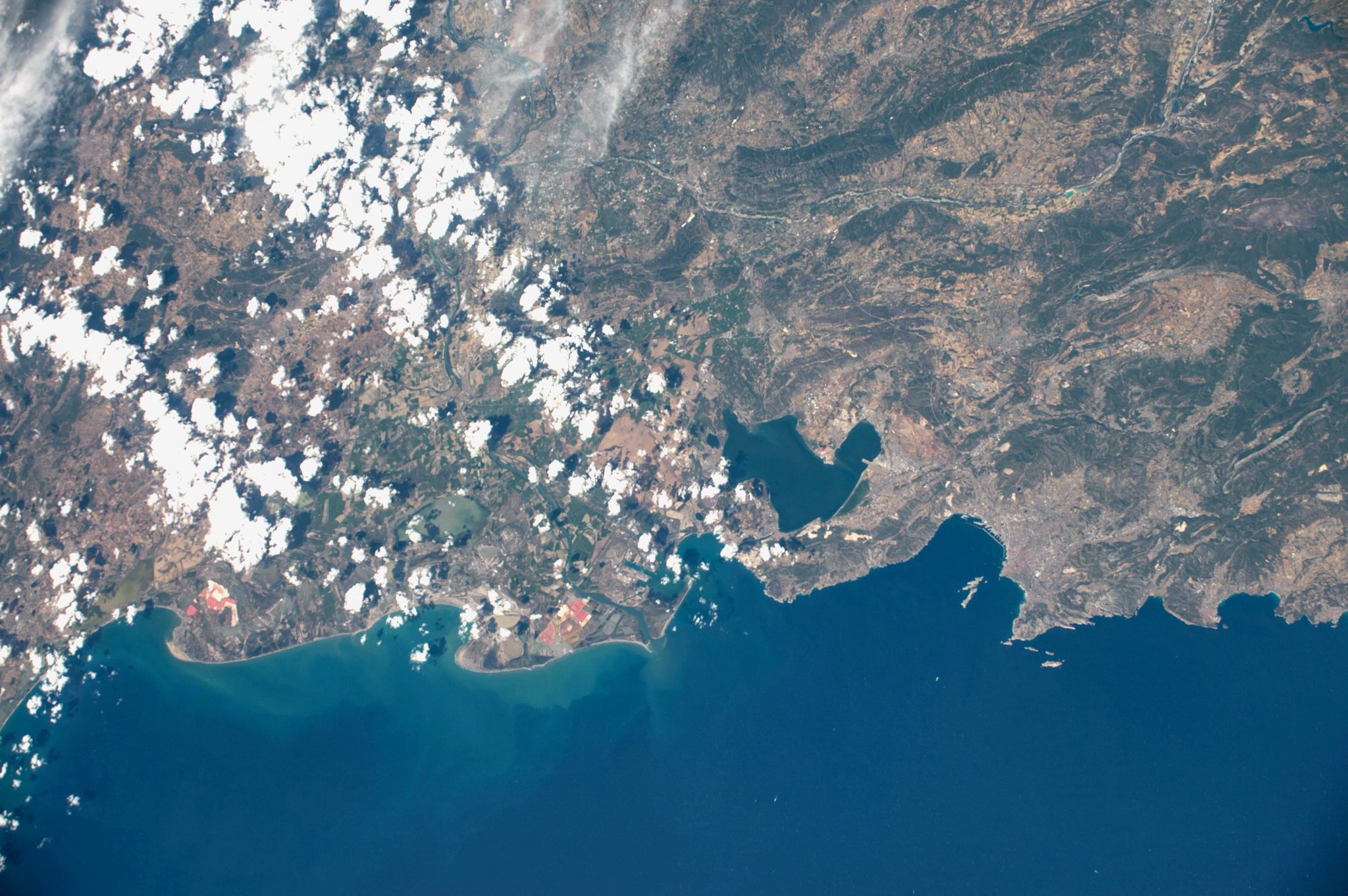 [:ja]【宇宙からの地球絶景】No.377: フランスのマルセイユ🇫🇷[:en][Earthview Wonders] No.377: Marseille of France🇫🇷[:]