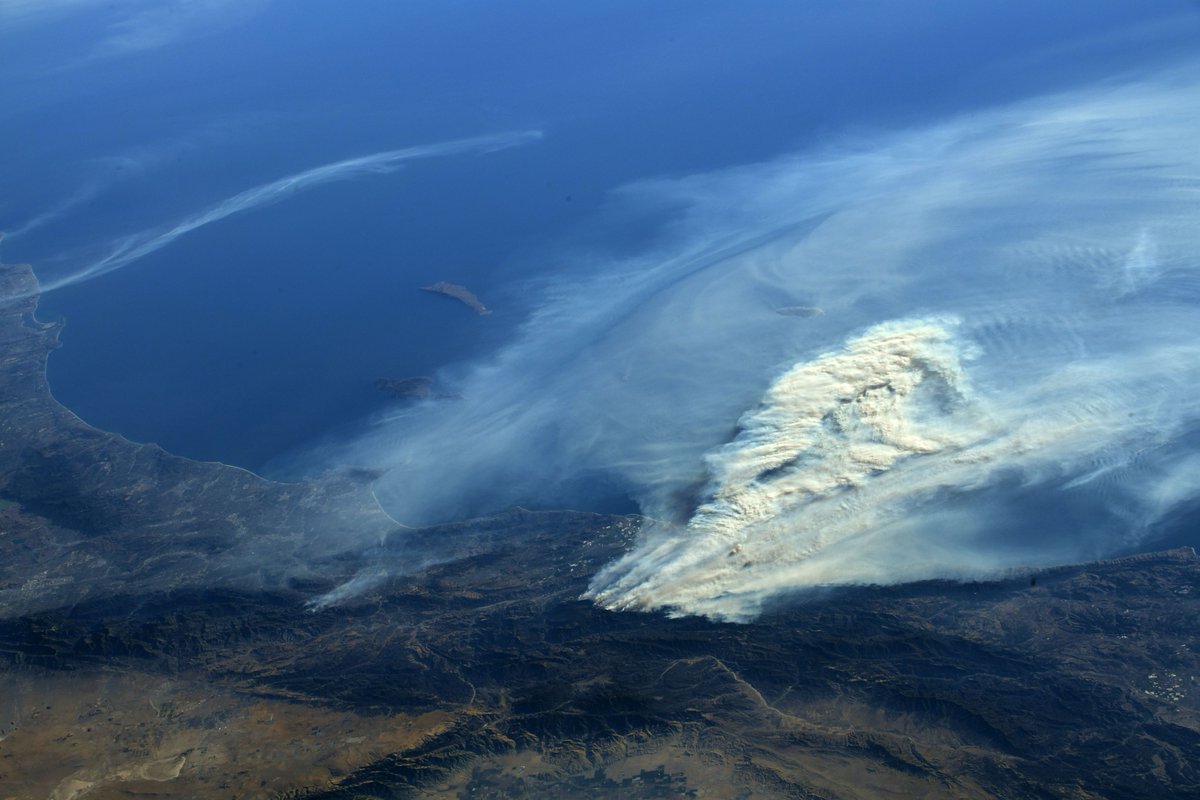 [:ja]【宇宙からの地球絶景】No.395: カリフォルニアの山火事🇺🇸[:en][Earthview Wonders] No.395: Wildfire in California🇺🇸[:]