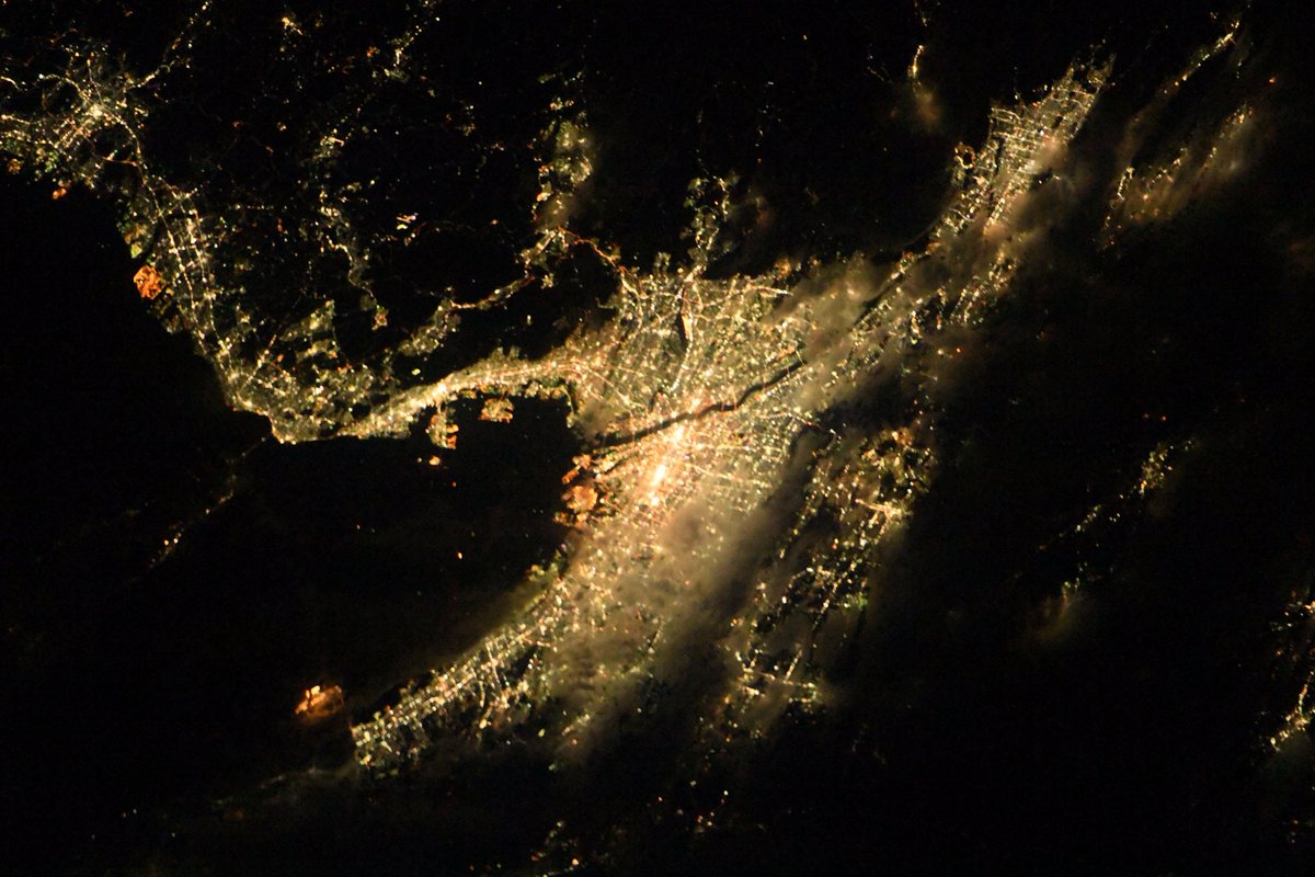 [:ja]【宇宙からの地球絶景】No.397: 大阪🇯🇵[:en][Earthview Wonders] No.397: Osaka, Japan🇯🇵[:]