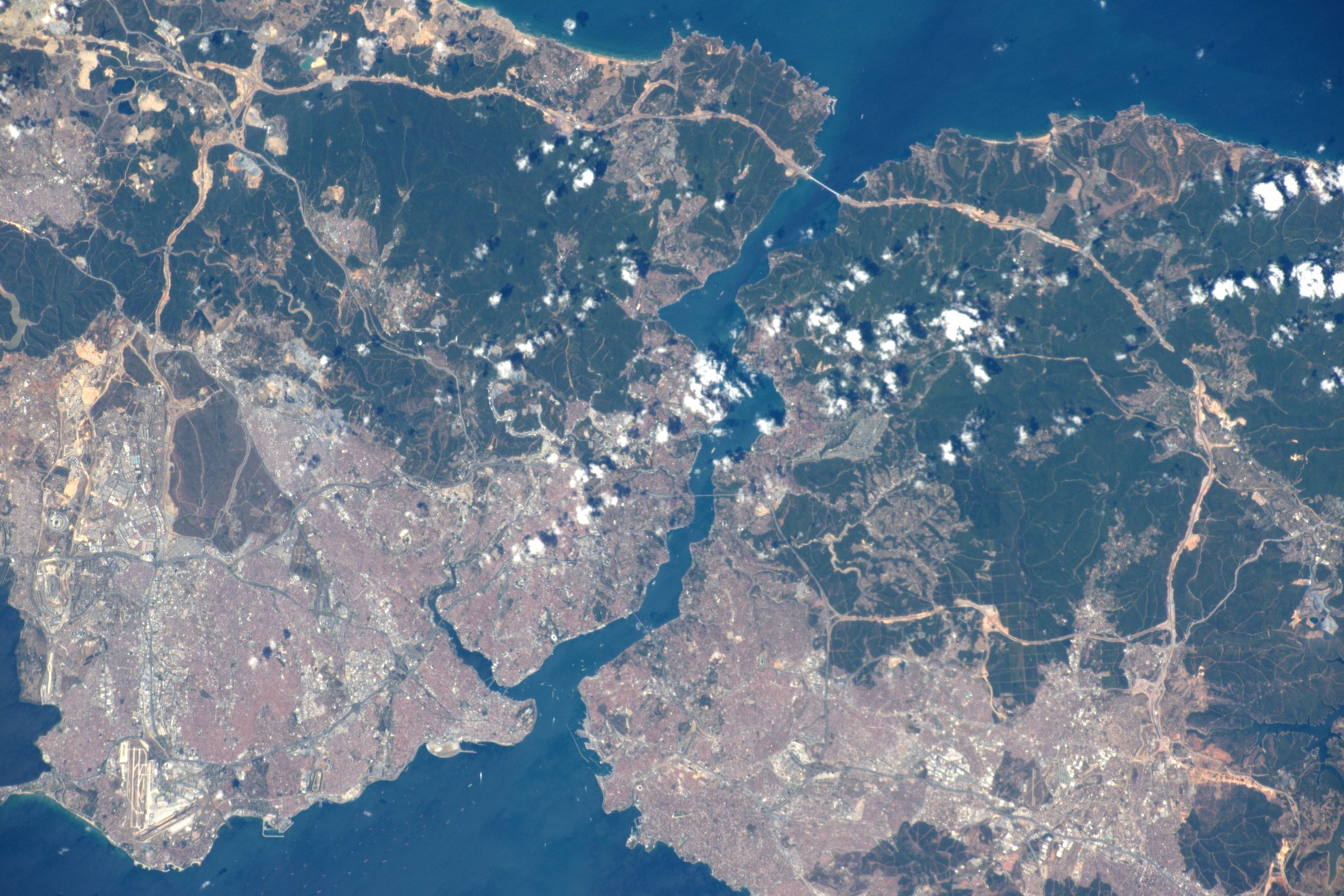 [:ja]【宇宙からの地球絶景】No.414: ボスポラス海峡🇹🇷[:en][Earthview Wonders] No.414: Bosphorus Strait🇹🇷[:]