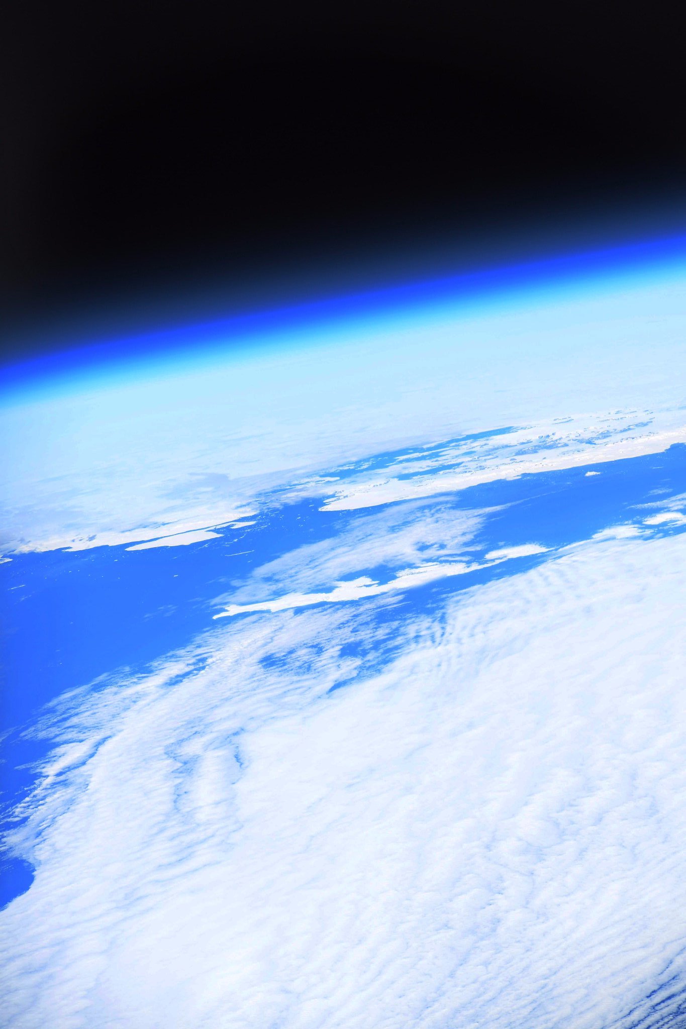 [:ja]【宇宙からの地球絶景】No.413: 南極のバイヤーズ半島🇦🇶[:en][Earthview Wonders] No.413: Byers Peninsula🇦🇶[:]