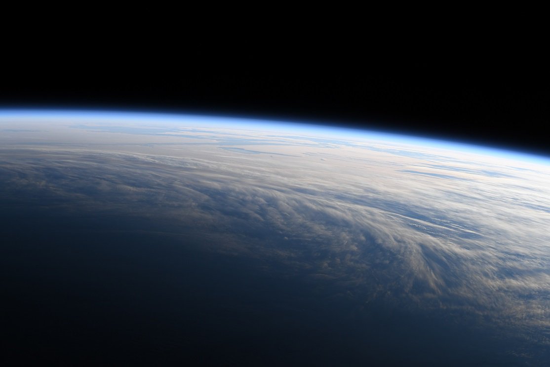 [:ja]【宇宙からの地球絶景】No.421: 昼から夜へ[:en][Earthview Wonders] No.421: Day To Night[:]