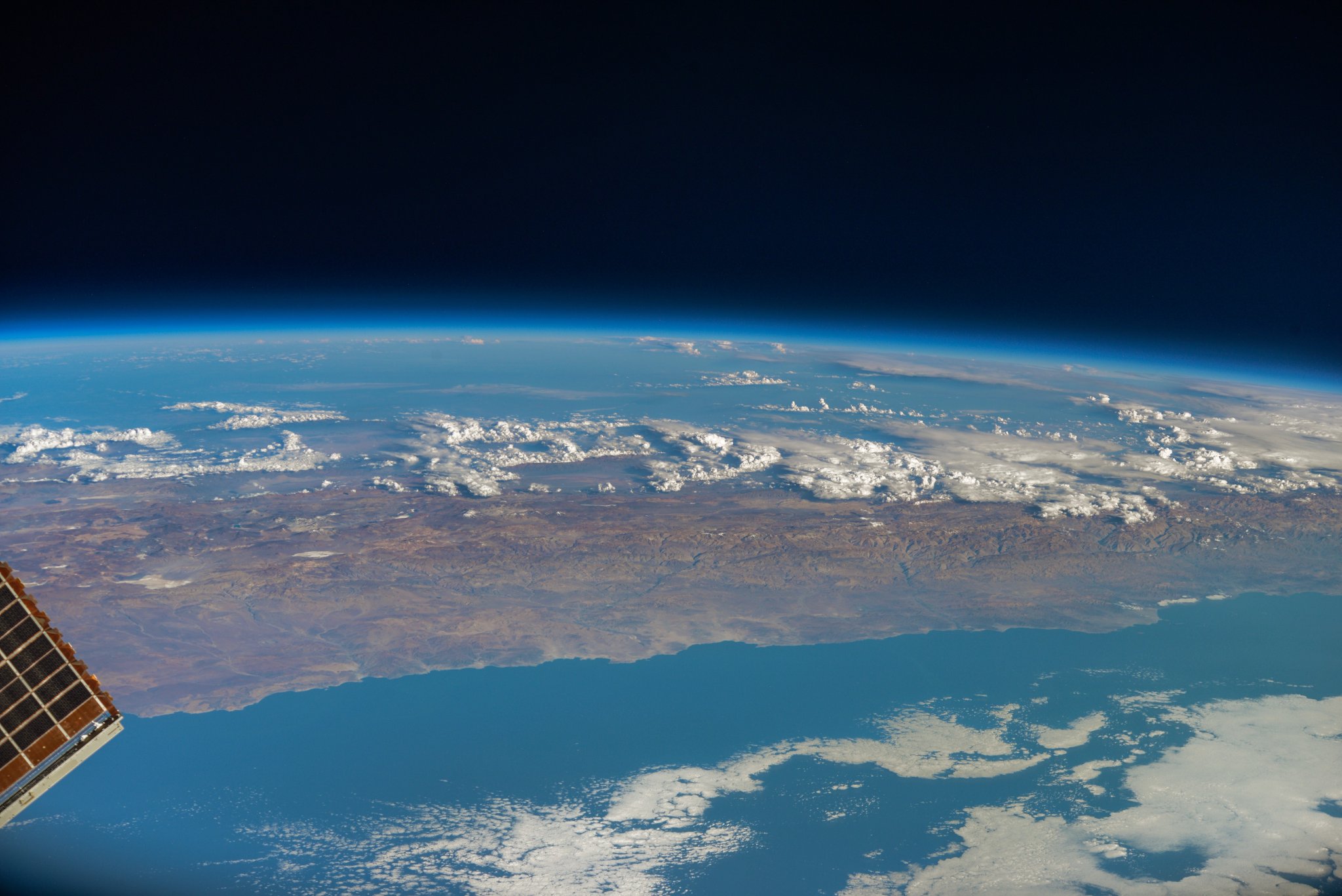 [:ja]【宇宙からの地球絶景】No.429: チリとアルゼンチン🇨🇱🇦🇷[:en][Earthview Wonders] No.429: Chile and Argentina🇨🇱🇦🇷[:]