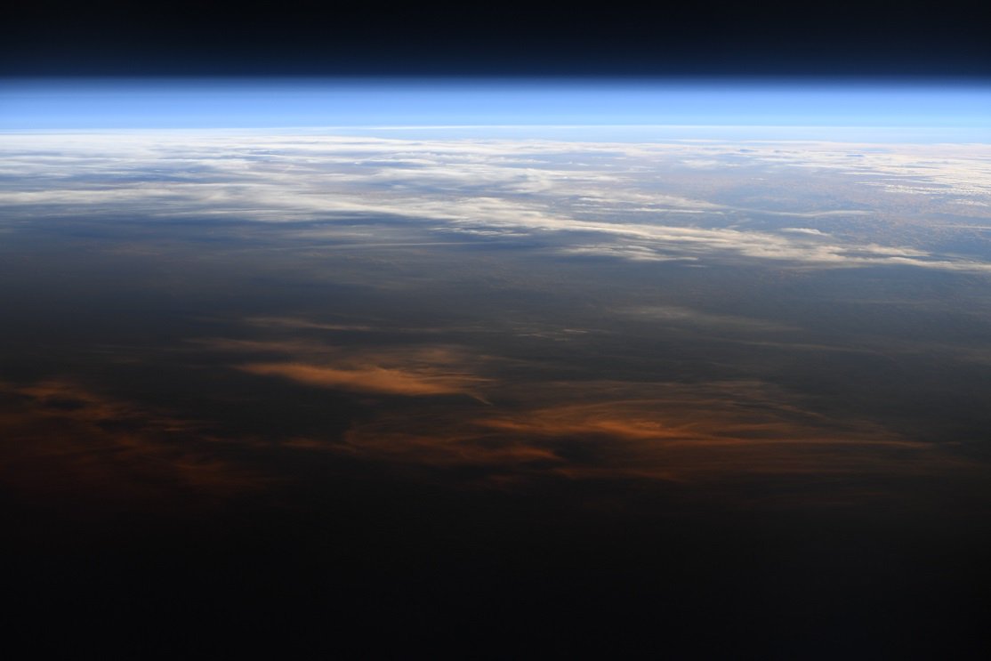 [:ja]【宇宙からの地球絶景】No.463: 桃色の雲[:en][Earthview Wonders] No.463: Pink Clouds[:]