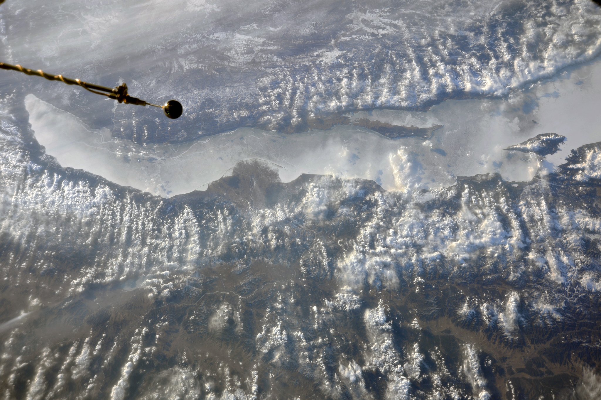 [:ja]【宇宙からの地球絶景】No.481: ロシアのバイカル湖🇷🇺[:en][Earthview Wonders] No.481: Lake Baikal, Russia🇷🇺[:]