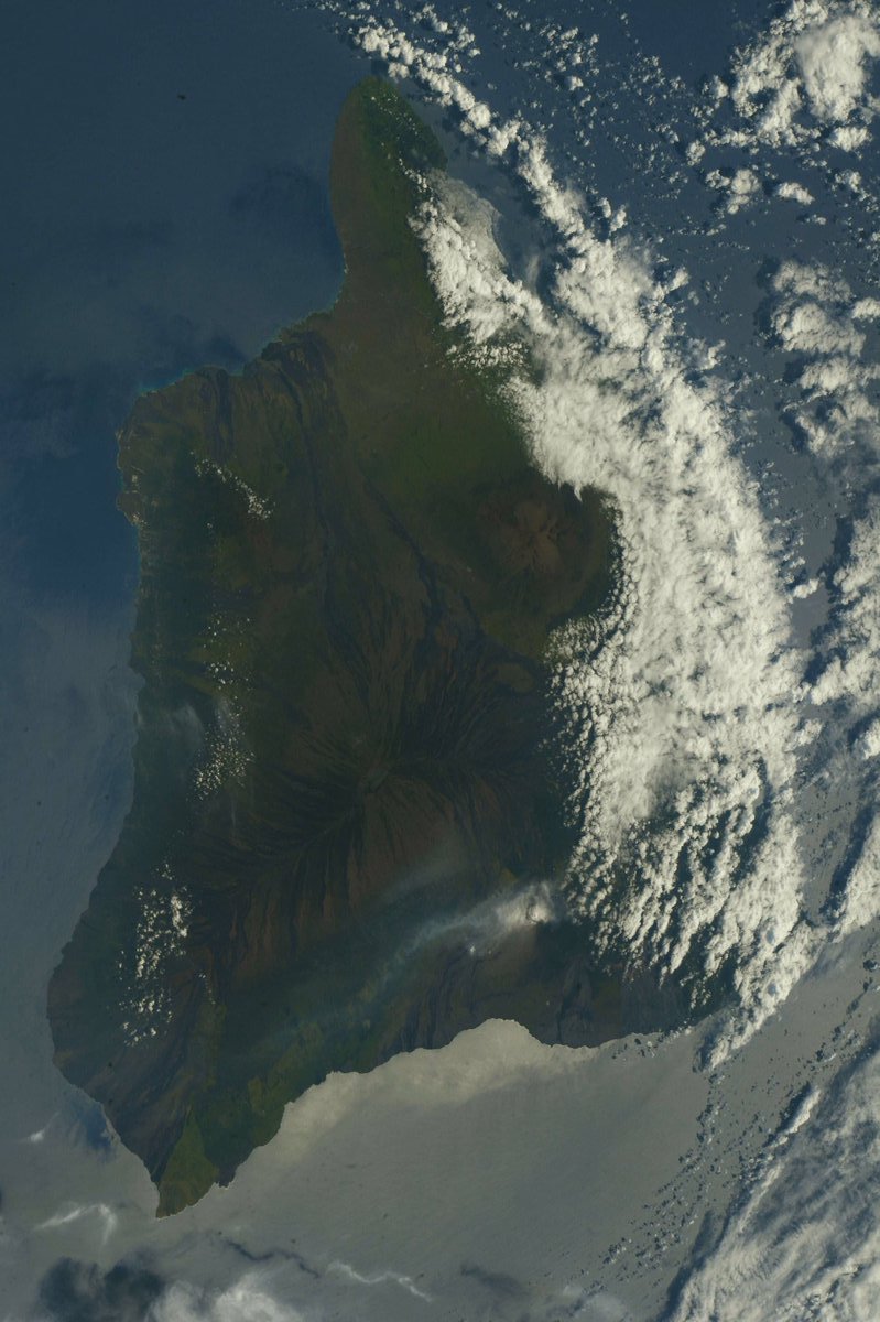 [:ja]【宇宙からの地球絶景】No.504: ハワイ島キラウエア火山の噴火🇺🇸[:en][Earthview Wonders] No.504: Eruption of Kilauea Volcano, Hawaii🇺🇸[:]