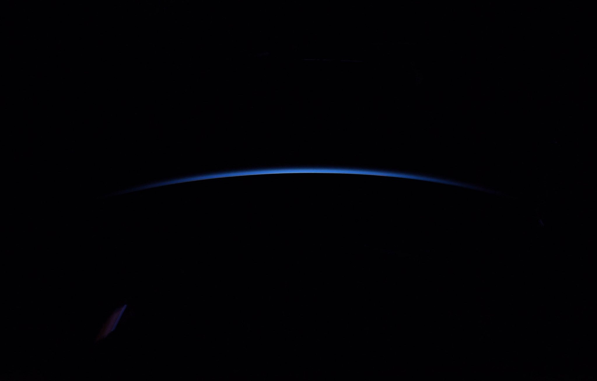 [:ja]【宇宙からの地球絶景】No.538: 宇宙からの地平線[:en][Earthview Wonders] No.538: Horizon From Space[:]