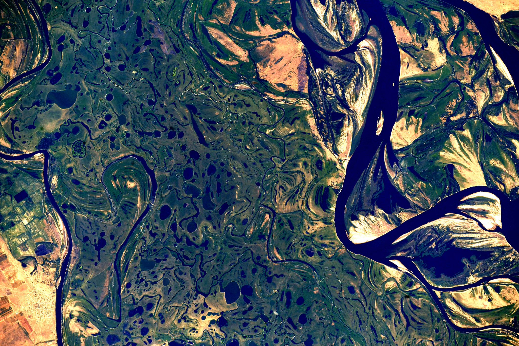 [:ja]【宇宙からの地球絶景】No.544: ロシアのヴォルガ・デルタ🇷🇺[:en][Earthview Wonders] No.544: Volga Delta, Russia🇷🇺[:]