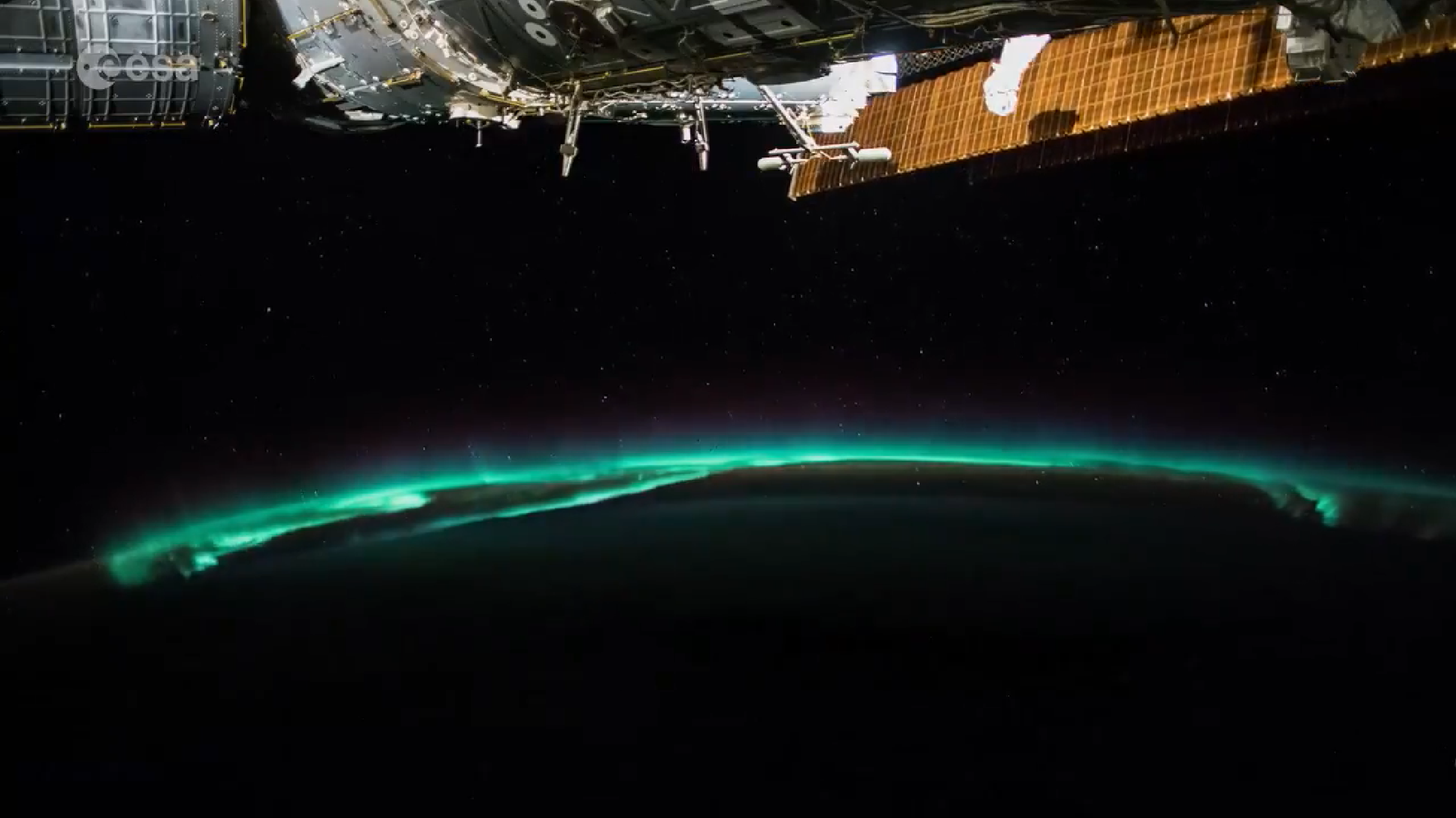 [:ja]【宇宙からの地球絶景】【動画】No.546: オーロラと雷[:en][Earthview Wonders][Video] No.546: Aurora and Lightning[:]