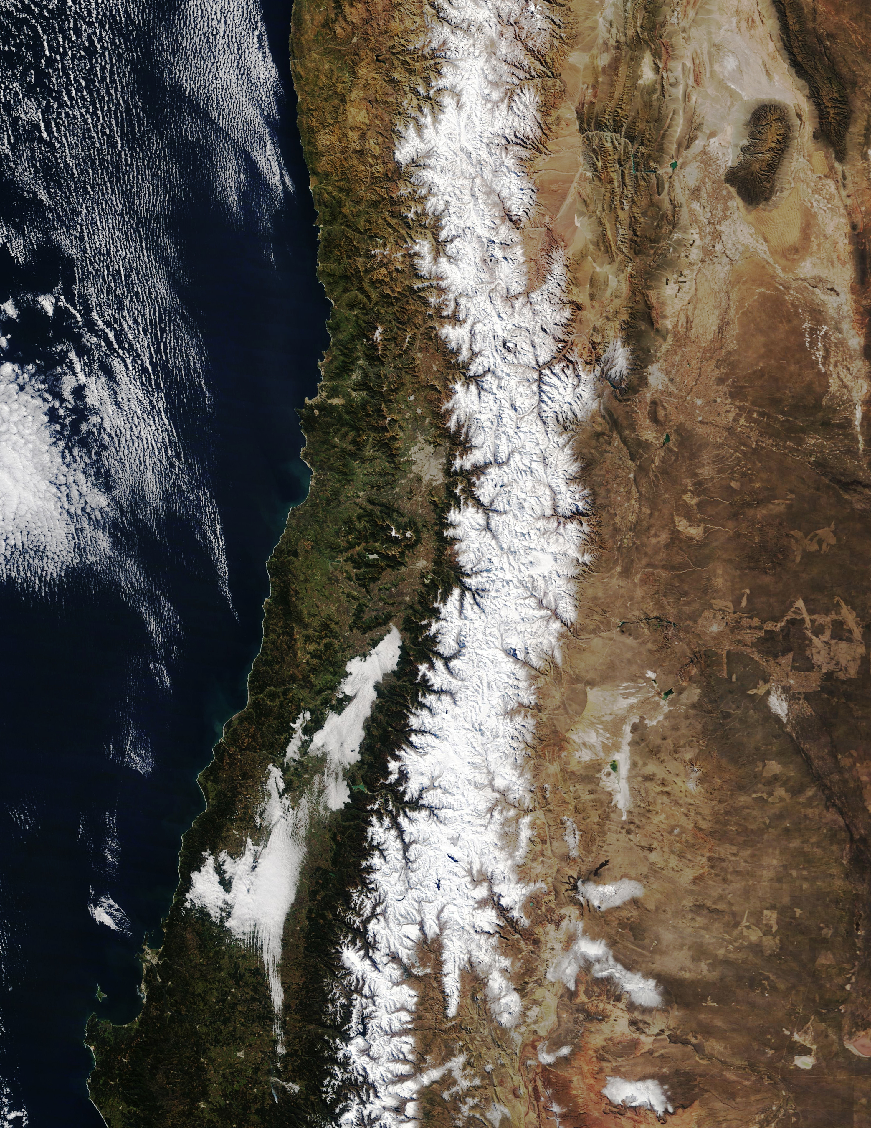 [:ja]【宇宙からの地球絶景】No.574: アンデス山脈の冬🇨🇱[:en][Earthview Wonders] No.574: Winter in Andes🇨🇱[:]