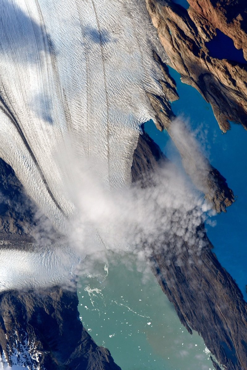 [:ja]【宇宙からの地球絶景】No.575: パタゴニアの温暖氷河🇦🇷[:en][Earthview Wonders] No.575: Termperate Glacier of Patagonia🇦🇷[:]