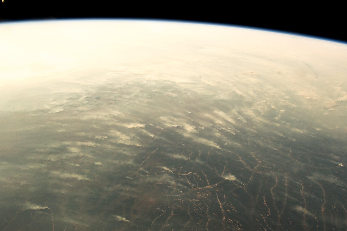 [:ja]【宇宙からの地球絶景】No.586: 南アフリカの焼畑🇿🇦[:en][Earthview Wonders] No.586: Southern African Slash-and-Burn🇿🇦[:]