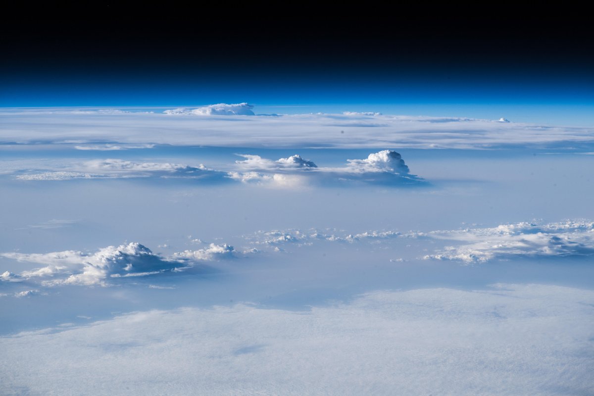 [:ja]【宇宙からの地球絶景】No.585: 雲景[:en][Earthview Wonders] No.585: Cloudscape[:]