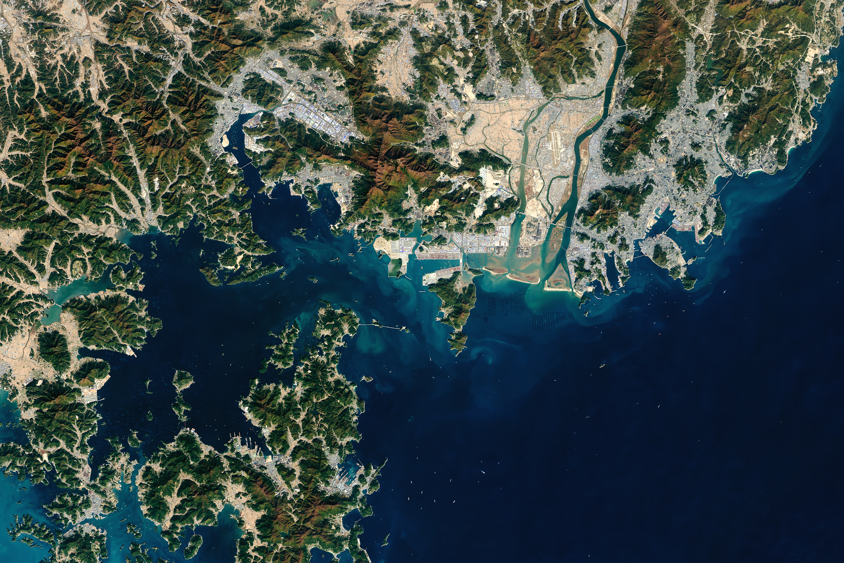 [:ja]【宇宙からの地球絶景】No.617: 韓国の釜山🇰🇷[:en][Earthview Wonders] No.617: Busan, South Korea🇰🇷[:]