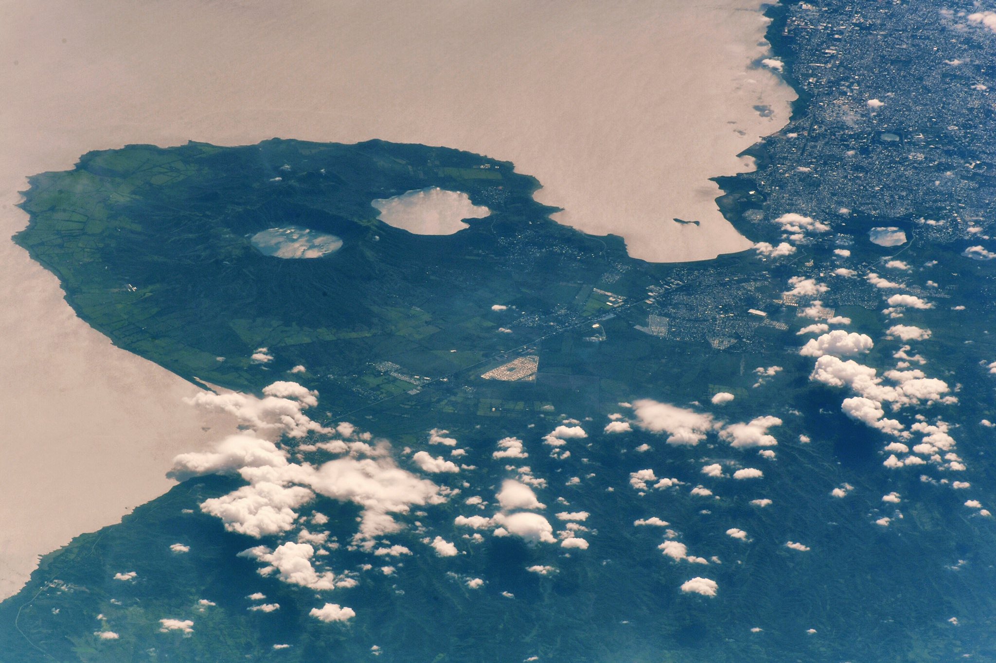[:ja]【宇宙からの地球絶景】No.611: ニカラグアのマナグア湖🇳🇮[:en][Earthview Wonders] No.611: Lake Managua, Nicaragua🇳🇮[:]