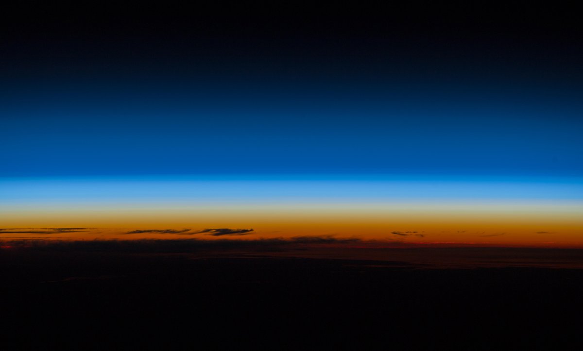 [:ja]【宇宙からの地球絶景】No.684: 宇宙からの夜明け[:en][Earthview Wonders] No.684: Dawn From Space[:]