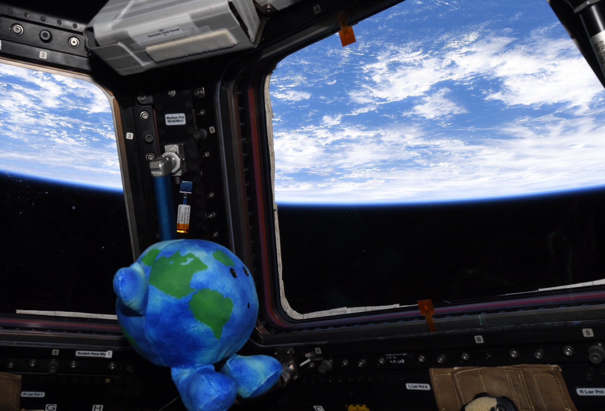 [:ja]【宇宙からの地球絶景】No.717: 地球景[:en][Earthview Wonders] No.717: Earthview[:]