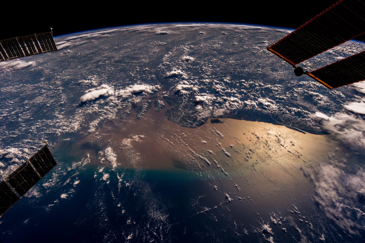 [:ja]【宇宙からの地球絶景】No.759: アマゾン川の河口🇧🇷[:en][Earthview Wonders] No.759: Amazon River Estuary🇧🇷[:]