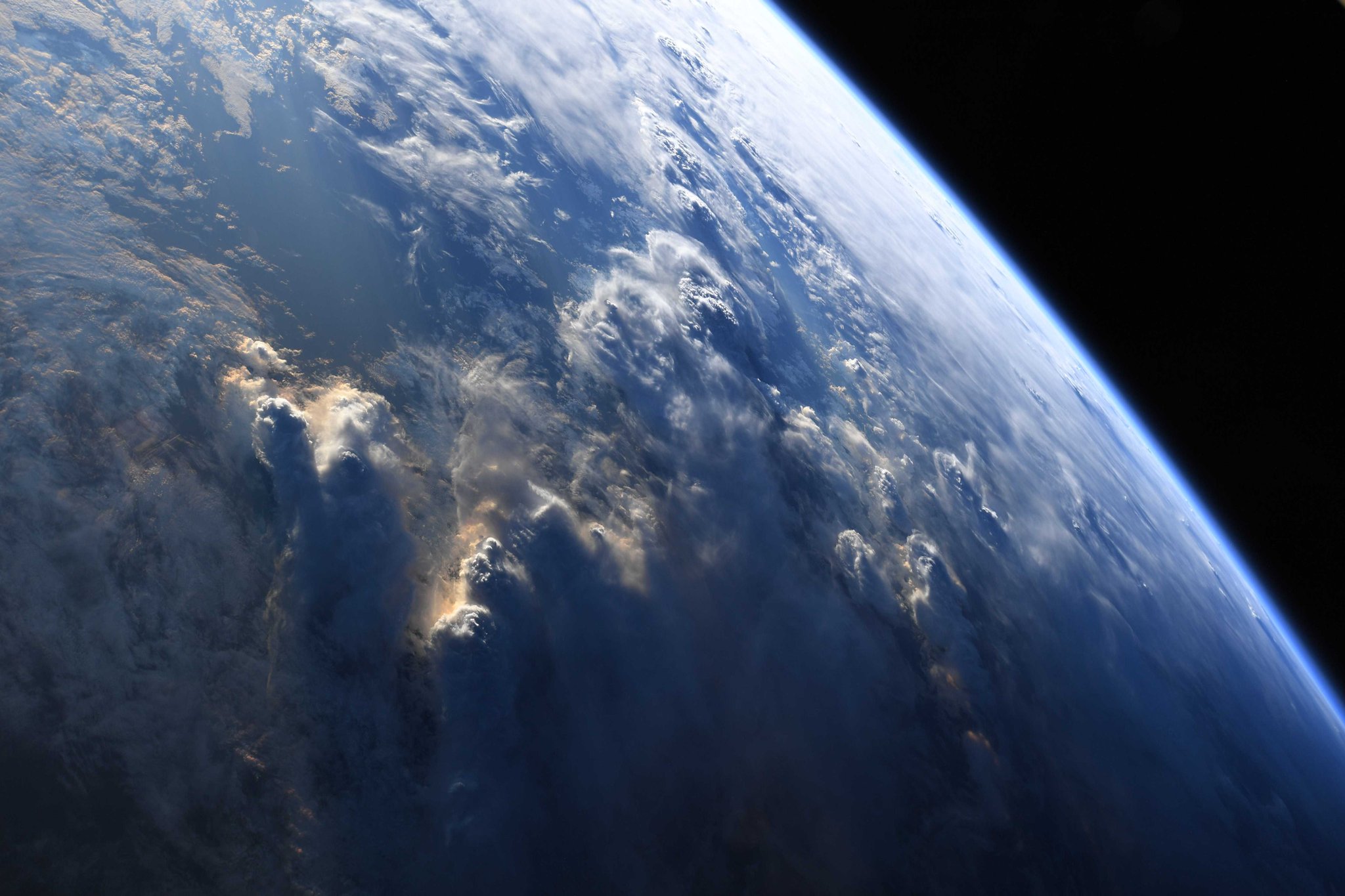 [:ja]【宇宙からの地球絶景】No.757: 南アメリカの積乱雲[:en][Earthview Wonders] No.757: Cumulonimbus Clouds Over South America[:]