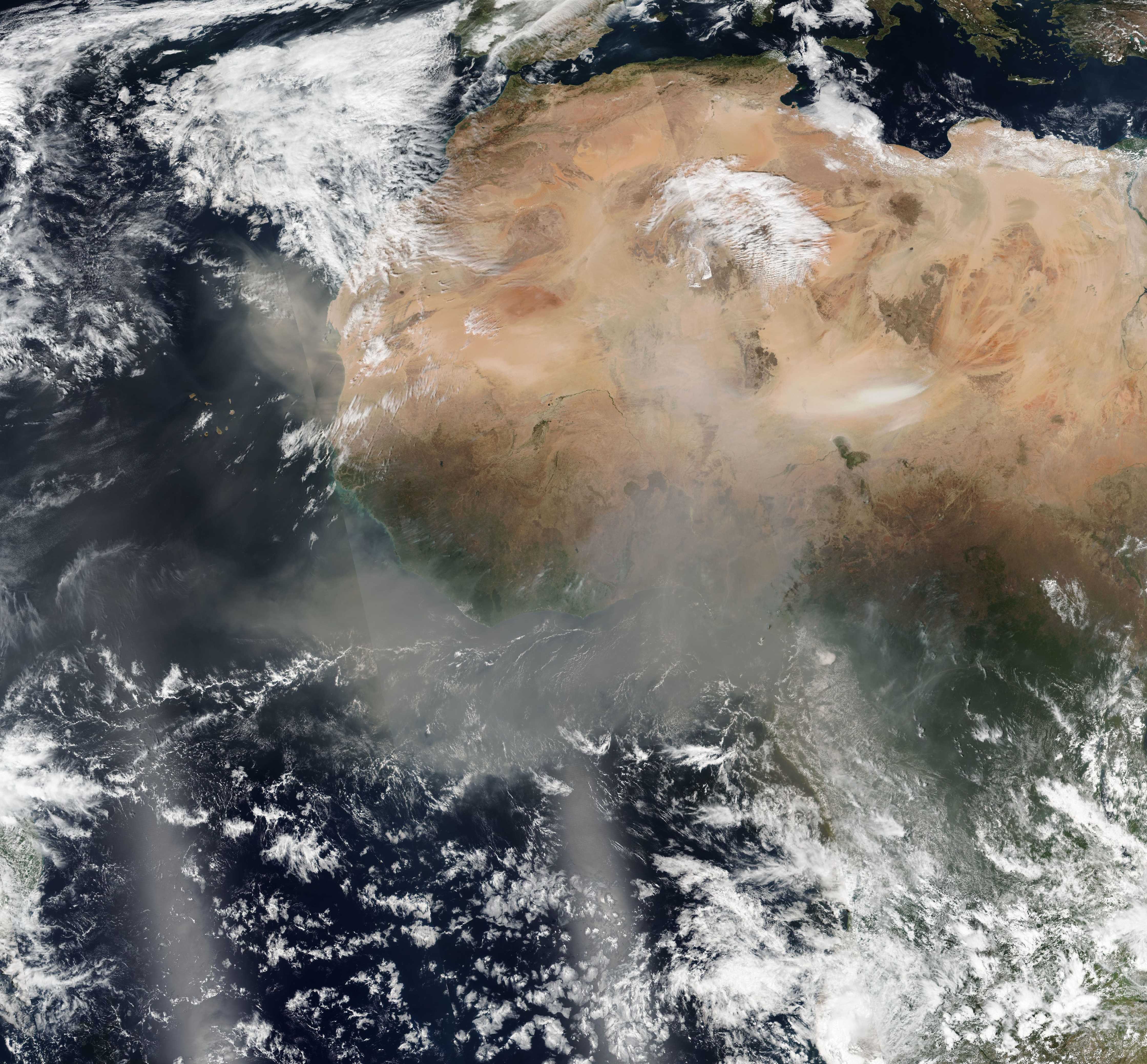 [:ja]【宇宙からの地球絶景】No.834: アフリカのミネラルダスト[:en][Earthview Wonders] No.834: African Mineral Dust[:]