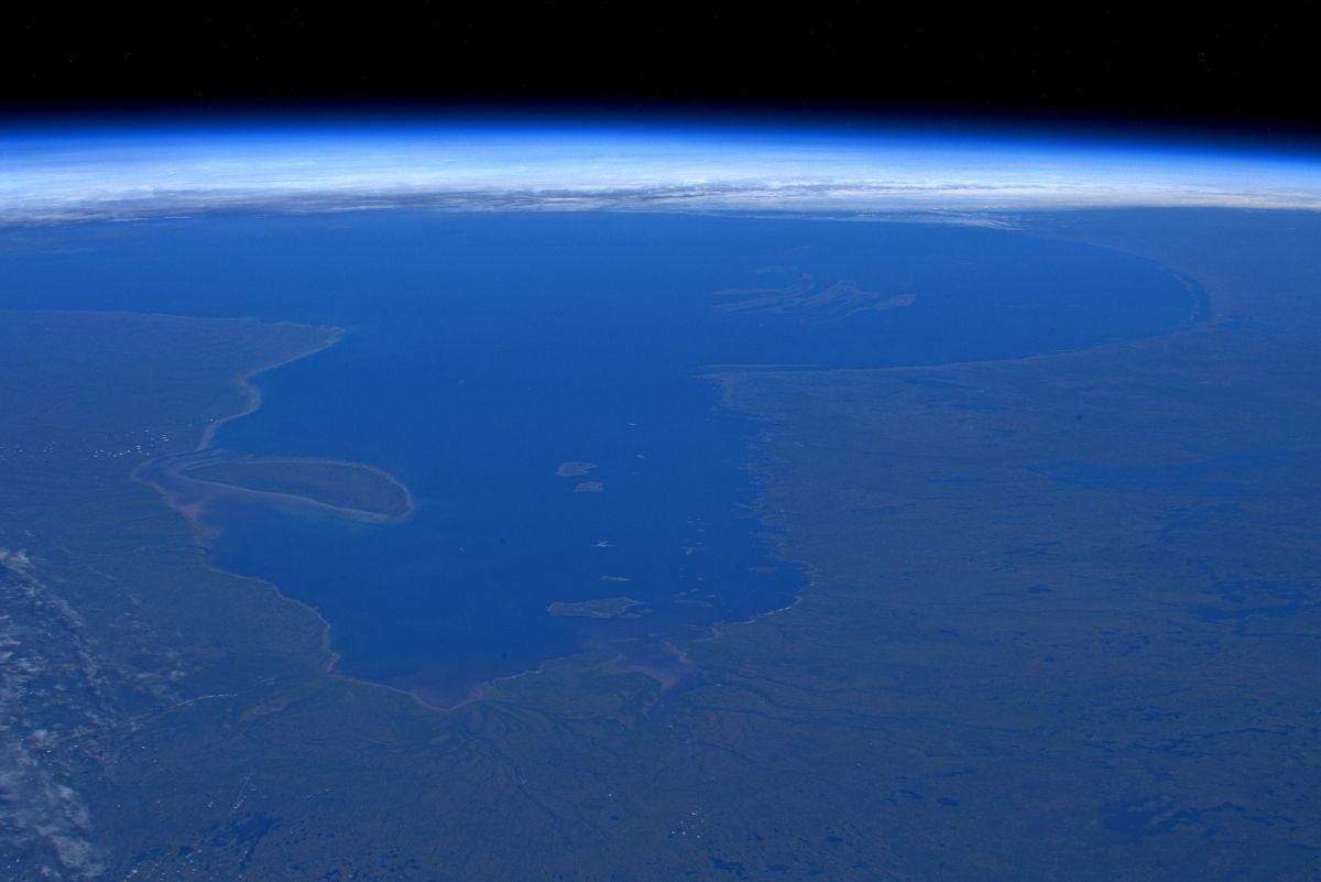 [:ja]【宇宙からの地球絶景】No.854: 夏のハドソン湾🇨🇦[:en][Earthview Wonders] No.854: Hudson Bay, Canada in Summer🇨🇦[:]