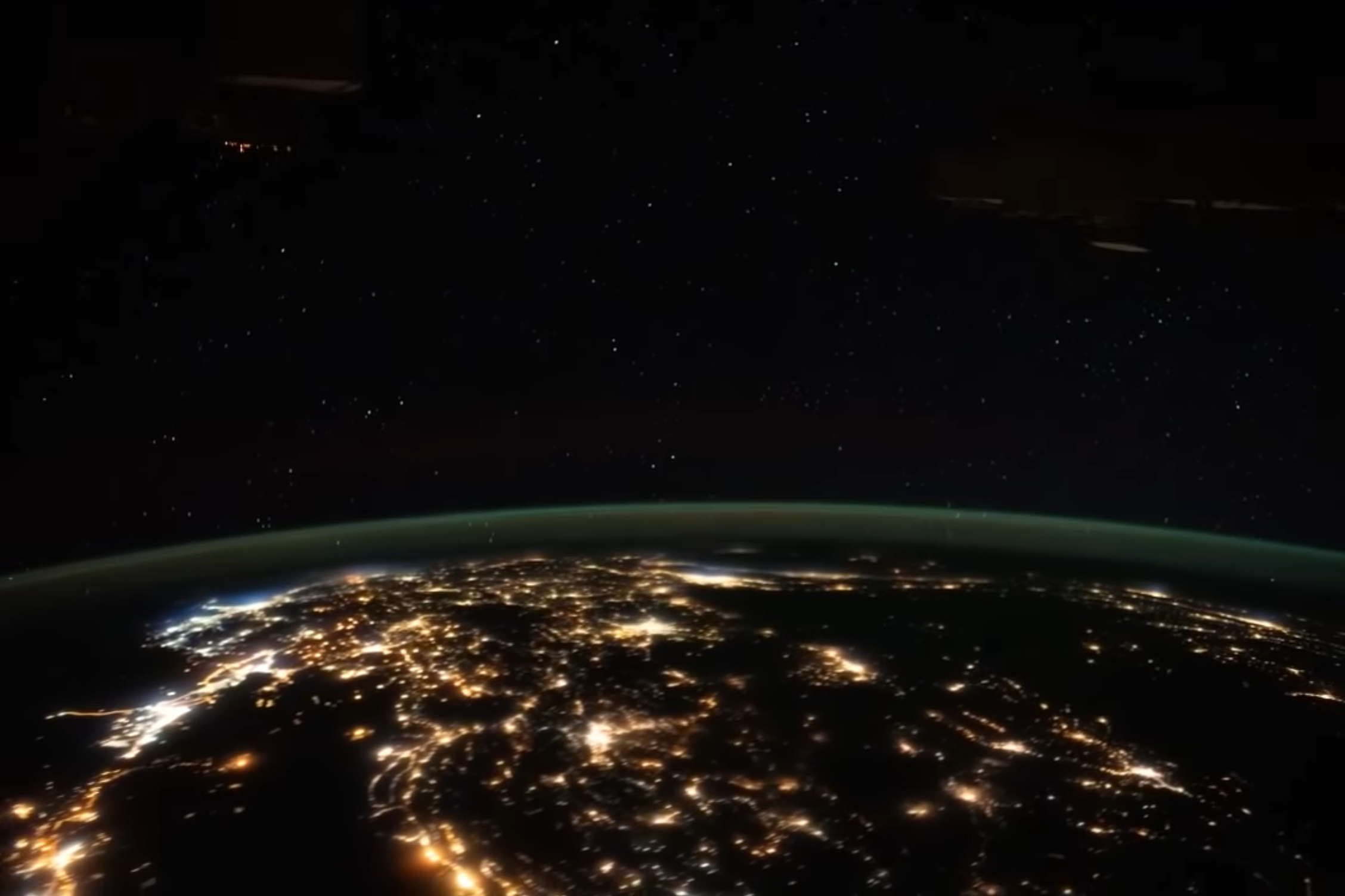 [:ja]【宇宙からの地球絶景】No.887: 夜のアラビア半島[:en][Earthview Wonders] No.887: Arabian Peninsula At Night[:]