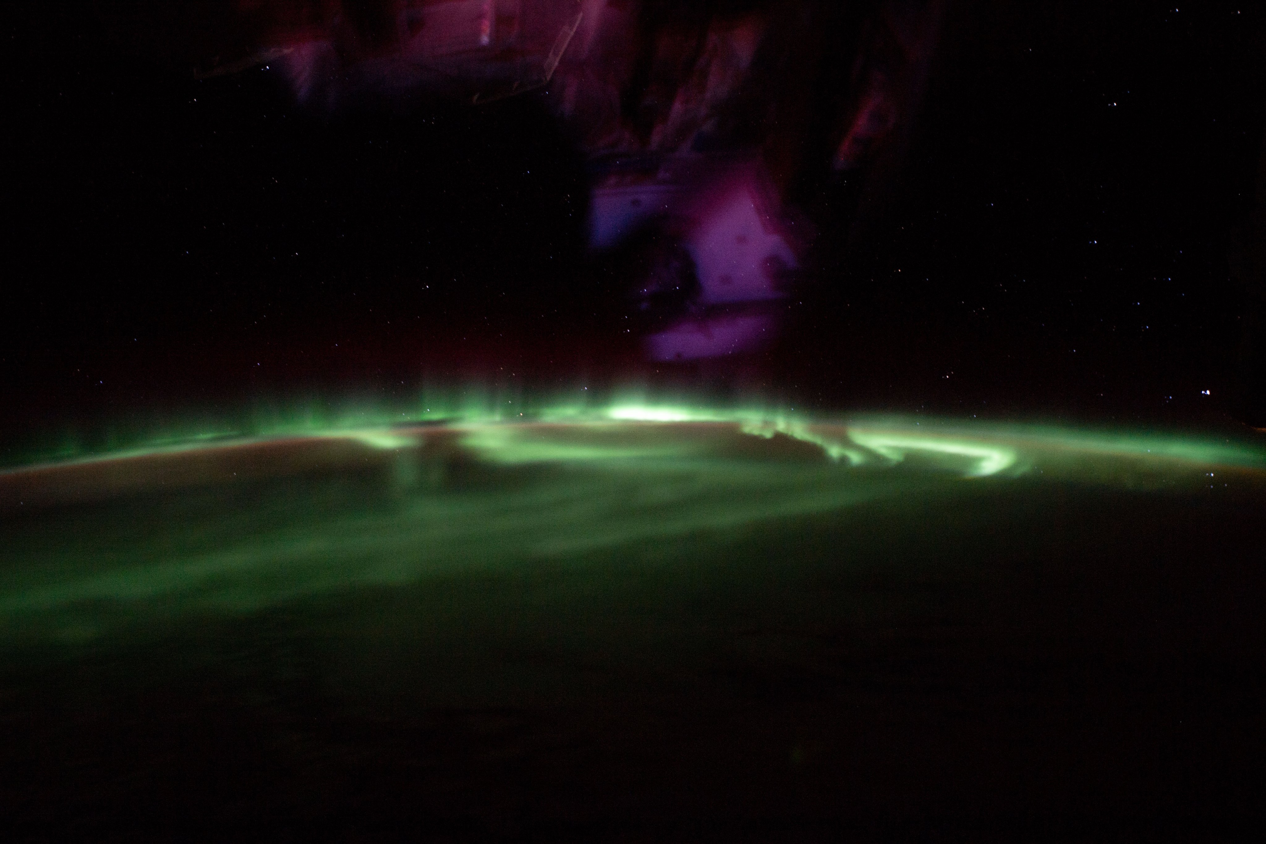 [:ja]【宇宙からの地球絶景】No.868: 南半球のオーロラ[:en][Earthview Wonders] No.868: Southern Lights[:]