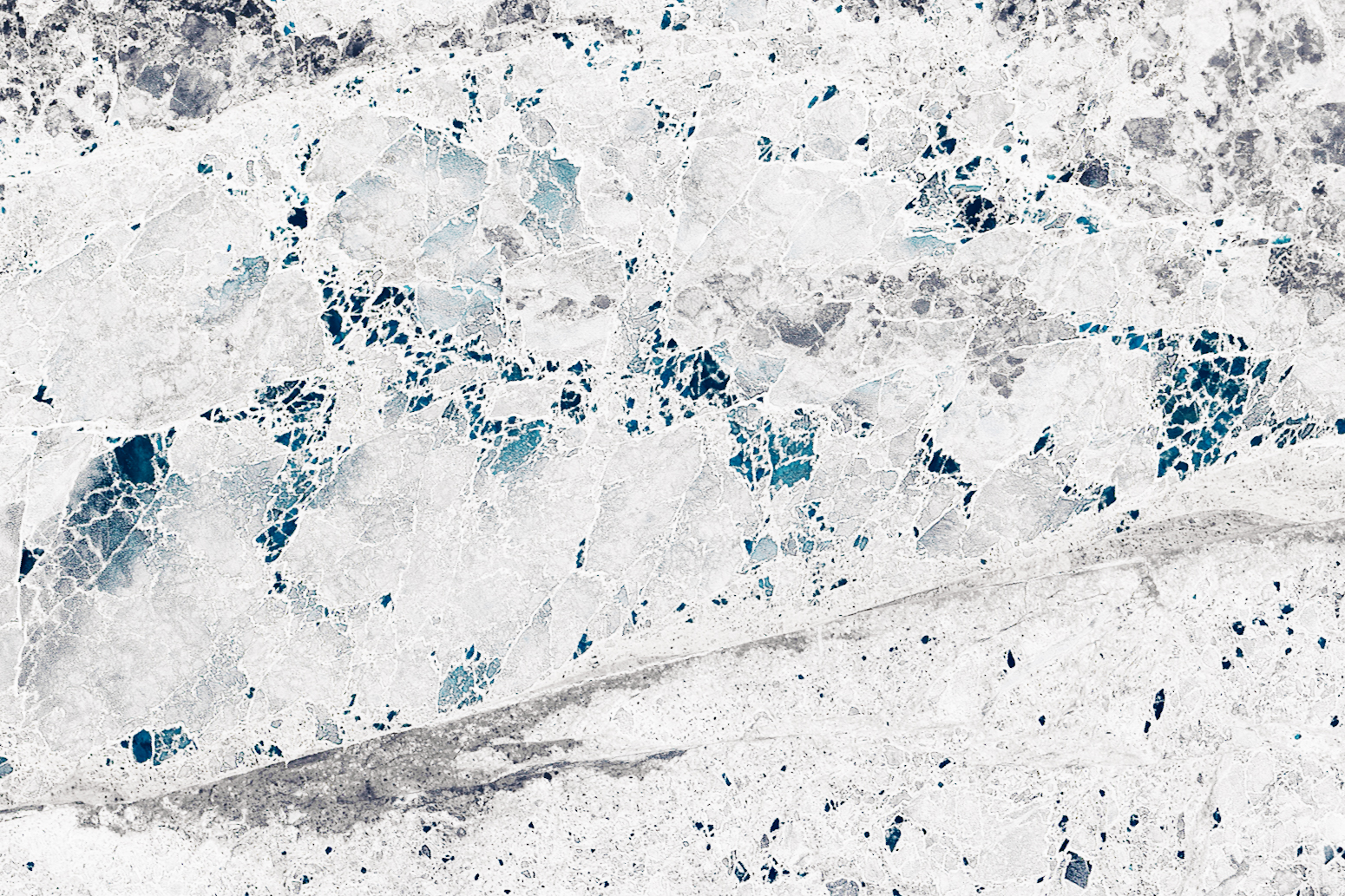 [:ja]【宇宙からの地球絶景】No.898: サンニコフ海峡の海氷🇷🇺[:en][Earthview Wonders] No.898: Sea Ice of Sannikov Strait🇷🇺[:]