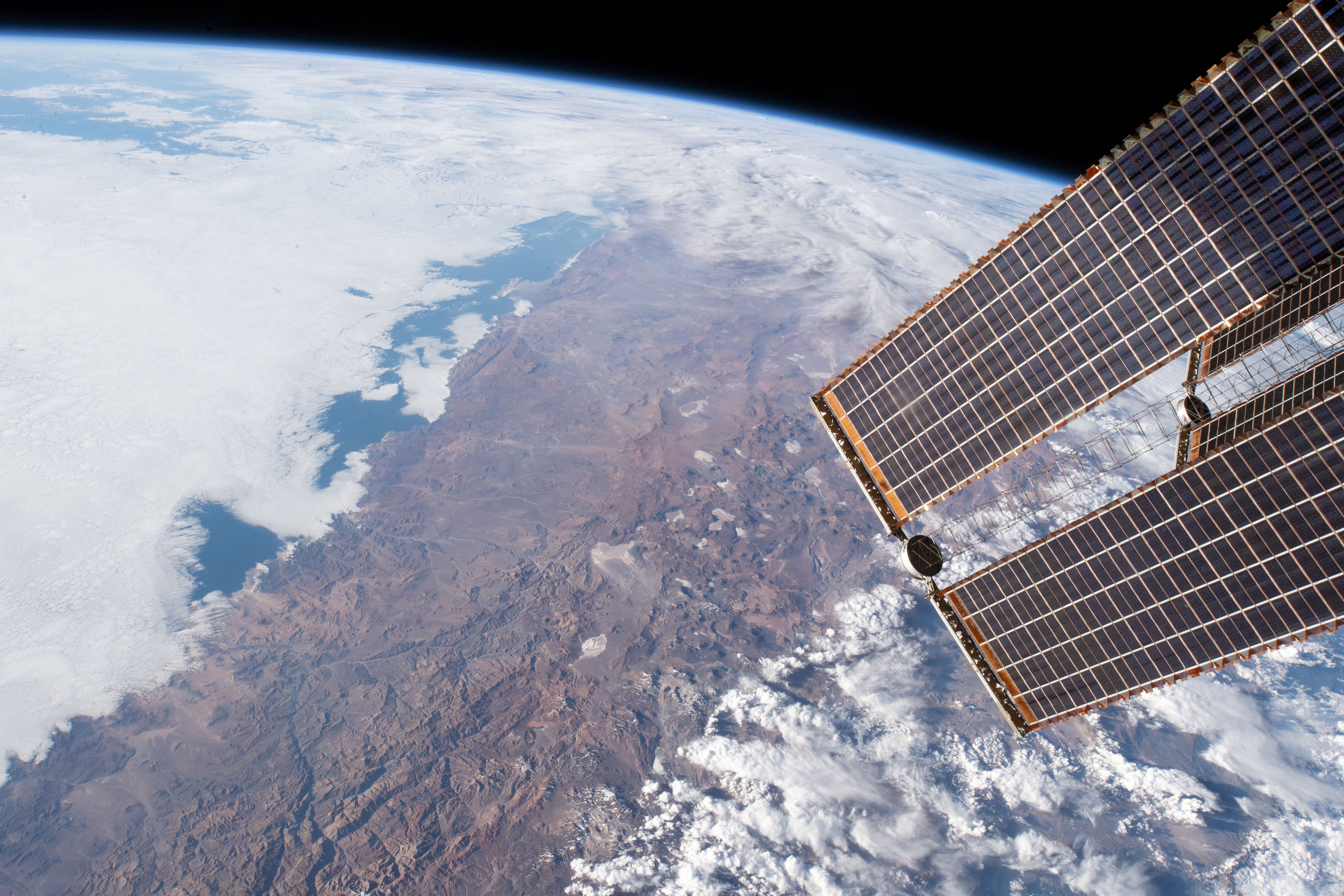 [:ja]【宇宙からの地球絶景】No.925: チリのアンデス山脈🇨🇱[:en][Earthview Wonders] No.925: Chilean Andes🇨🇱[:]