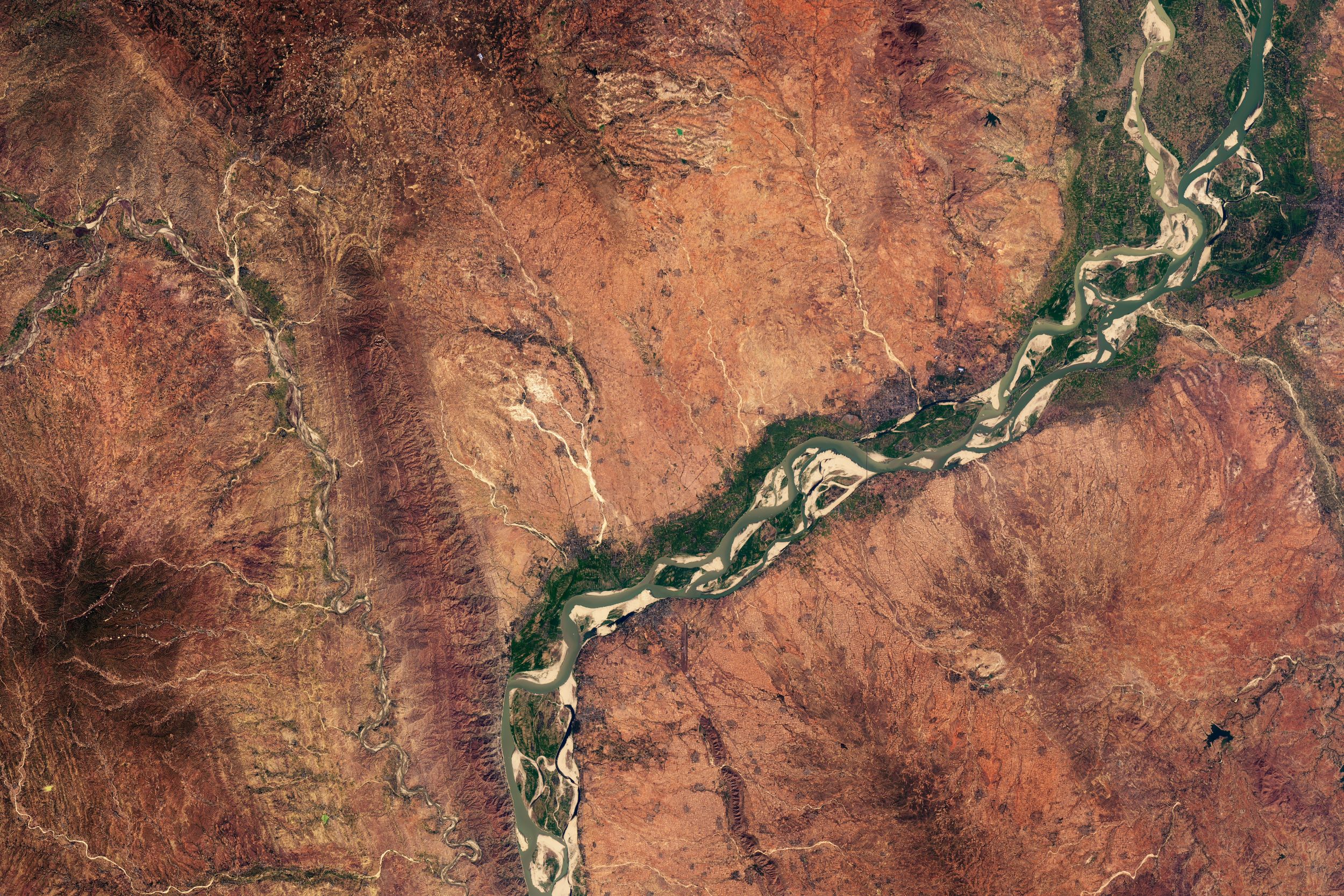 [:ja]【宇宙からの地球絶景】No.972: ミャンマーのバガン遺跡🇲🇲[:en][Earthview Wonders] No.972: Bagan, Myanmar🇲🇲[:]