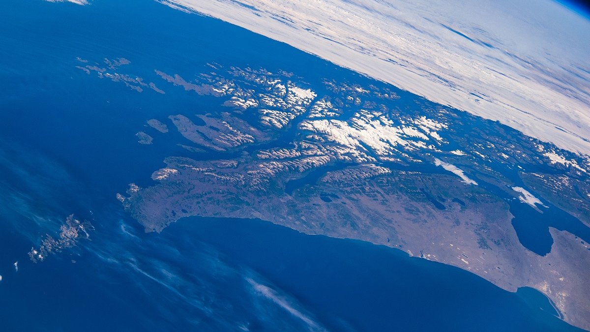 [:ja]【宇宙からの地球絶景】No.968: アルゼンチンのウシュアイア🇦🇷[:en][Earthview Wonders] No.968: Ushuaia, Argentina🇦🇷[:]