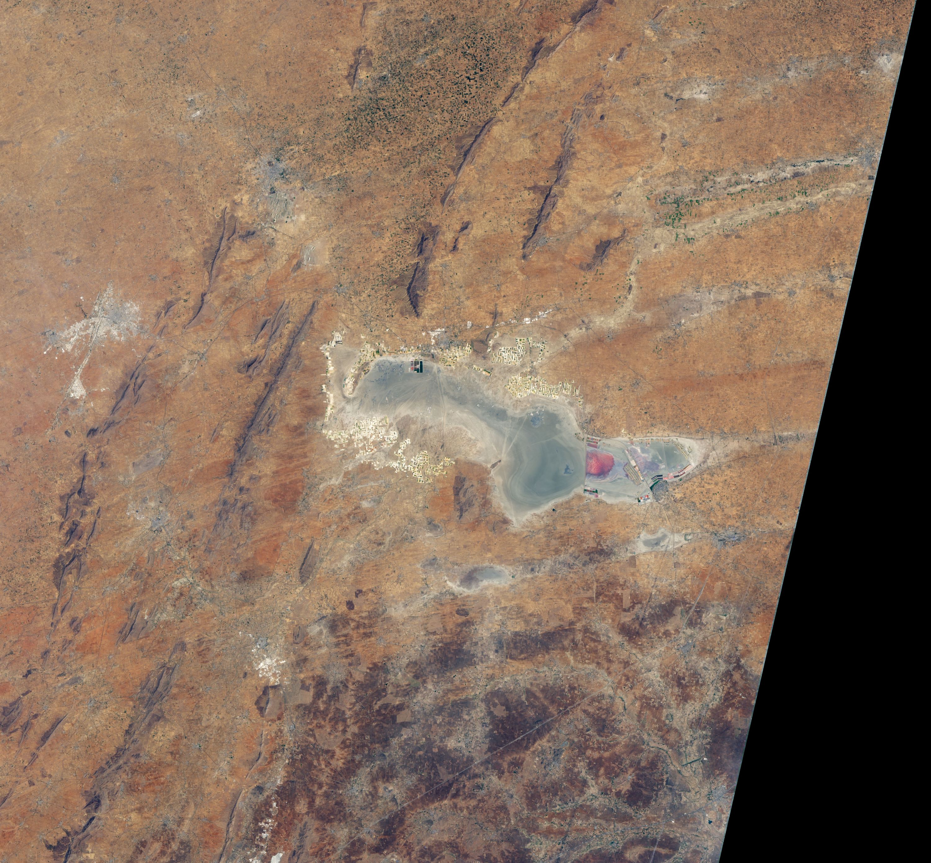 [:ja]【宇宙からの地球絶景】No.1019: サンバール塩湖🇮🇳[:en][Earthview Wonders] No.1019: Sambhar Salt Lake🇮🇳[:]