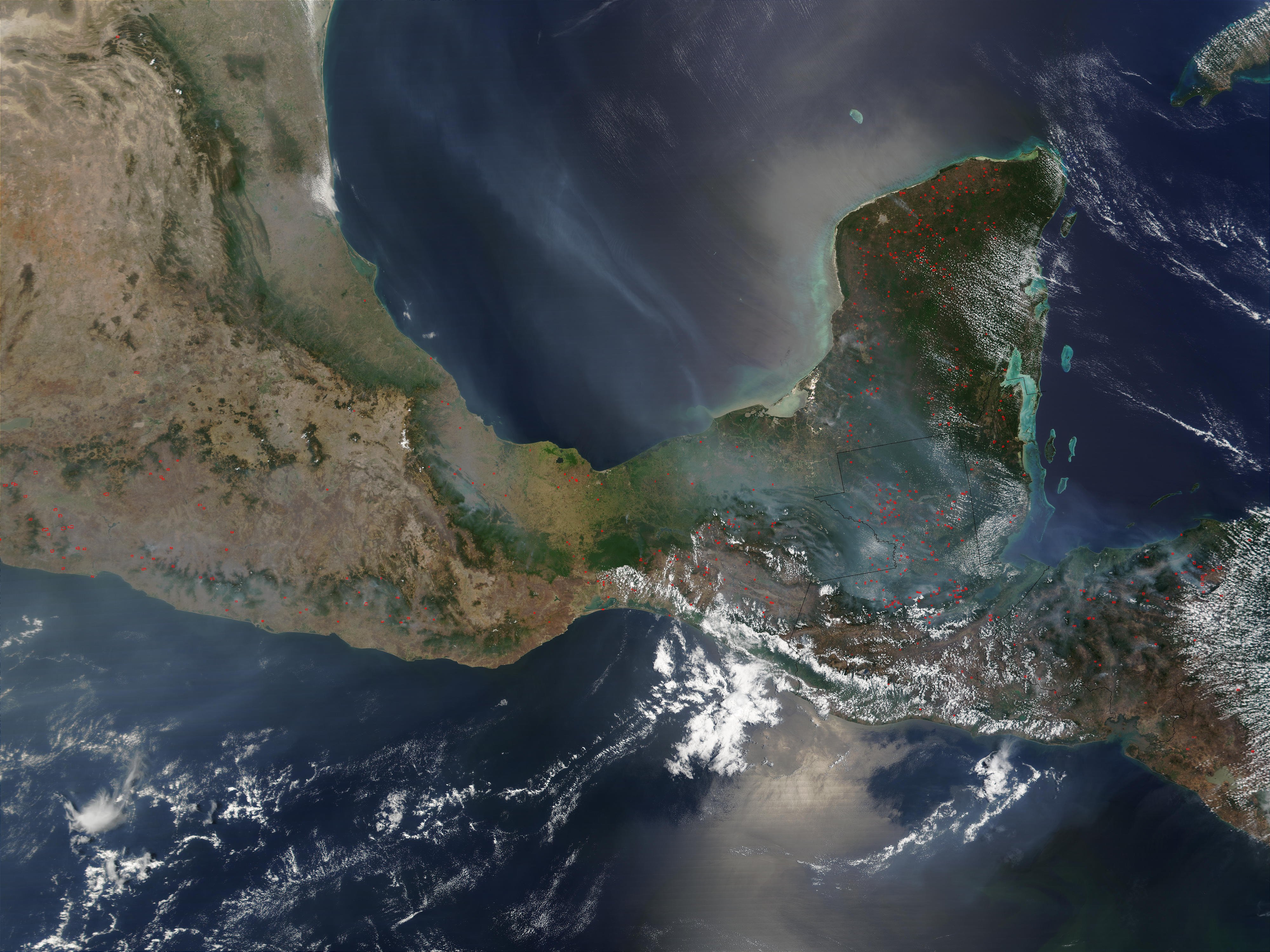 [:ja]【宇宙からの地球絶景】No.1012: メキシコの焼き畑🇲🇽[:en][Earthview Wonders] No.1012: Smoke in Mexico🇲🇽[:]