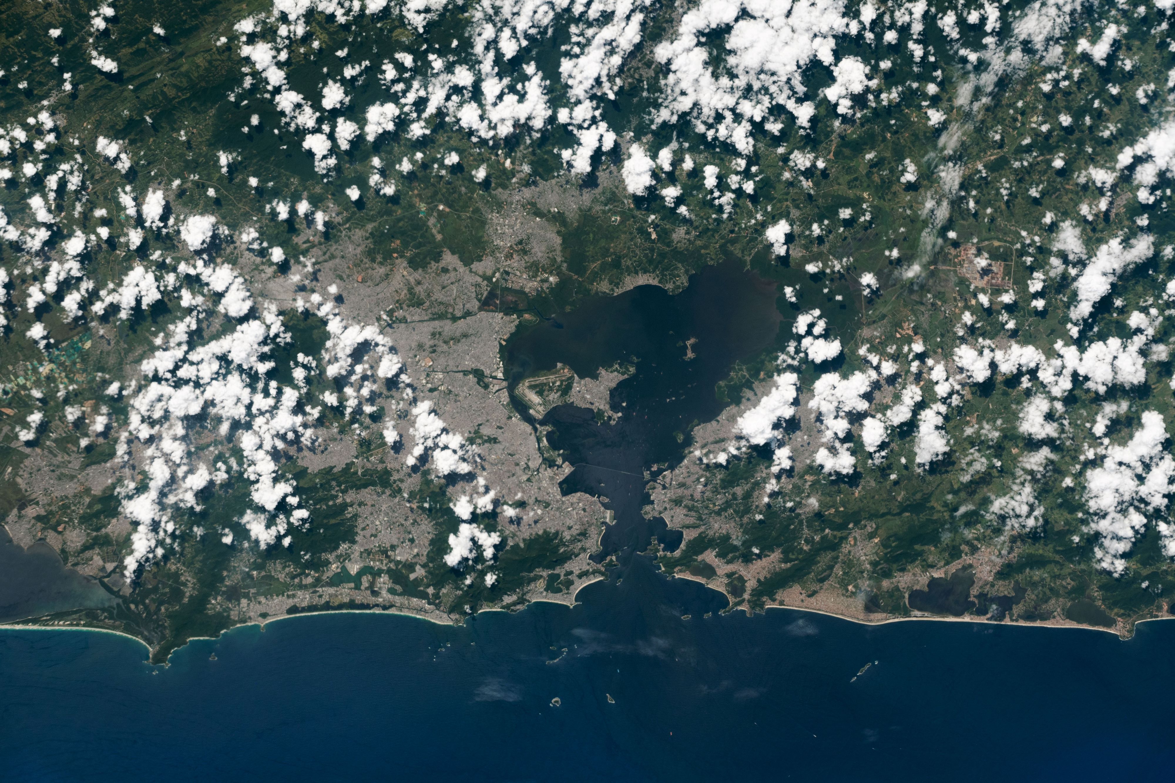 [:ja]【宇宙からの地球絶景】No.1034: ブラジルのリオデジャネイロ🇧🇷[:en][Earthview Wonders] No.1034: Rio de Janeiro, Brazil🇧🇷[:]