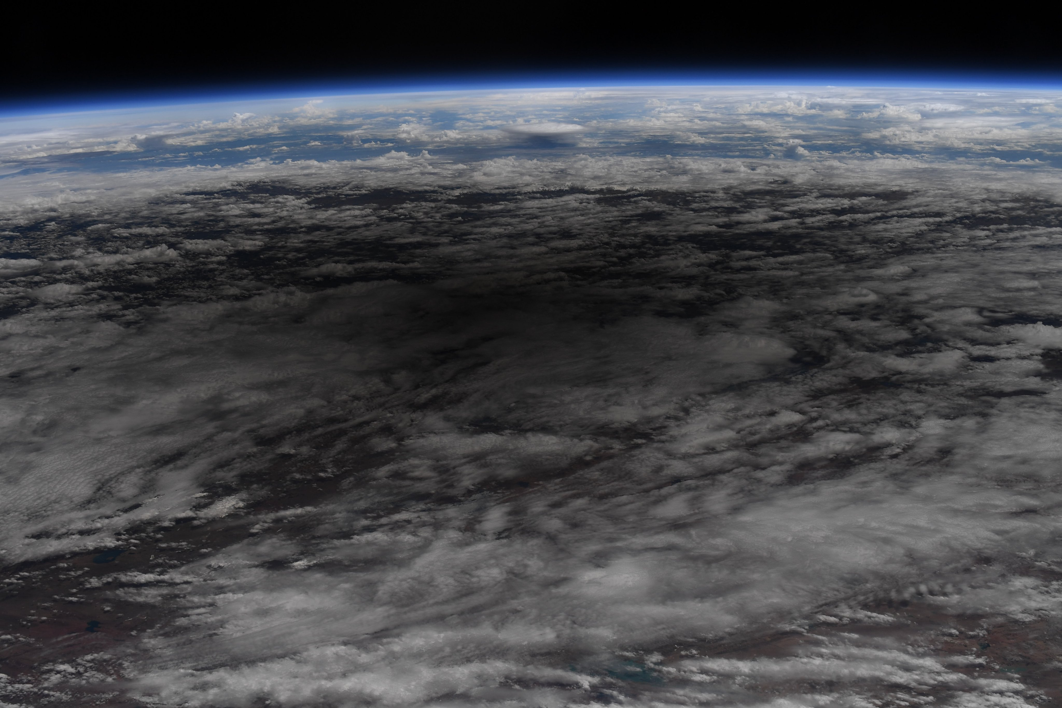 [:ja]【宇宙からの地球絶景】No.1055: 日食[:en][Earthview Wonders] No.1055: Solar Eclipse[:]