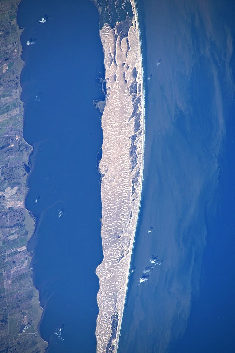 [:ja]【宇宙からの地球絶景】No.1154: ラゴア・ド・ペイシェ国立公園🇧🇷[:en][Earthview Wonders] No.1154: Lagoa do Peixe National Park🇧🇷[:]