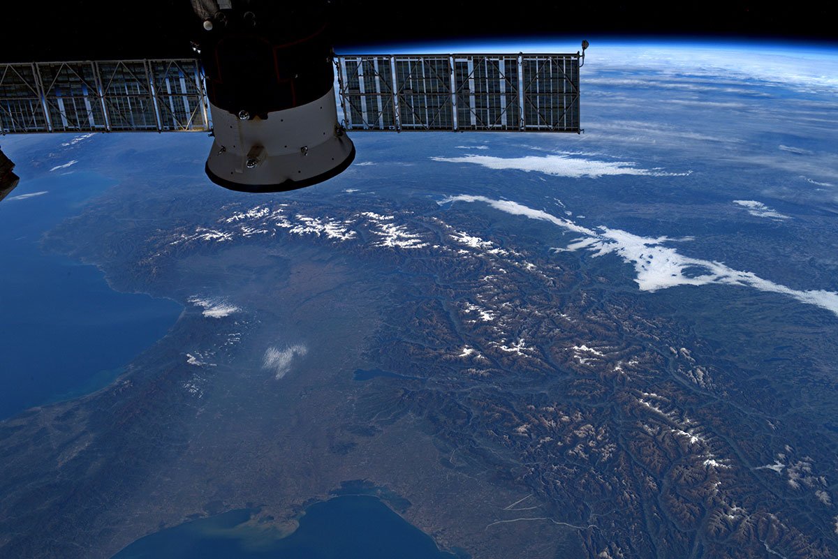 [:ja]【宇宙からの地球絶景】No.1170: 冬が近づくアルプス山脈🇮🇹[:en][Earthview Wonders] No.1170: Alps Approaching Winter🇮🇹[:]
