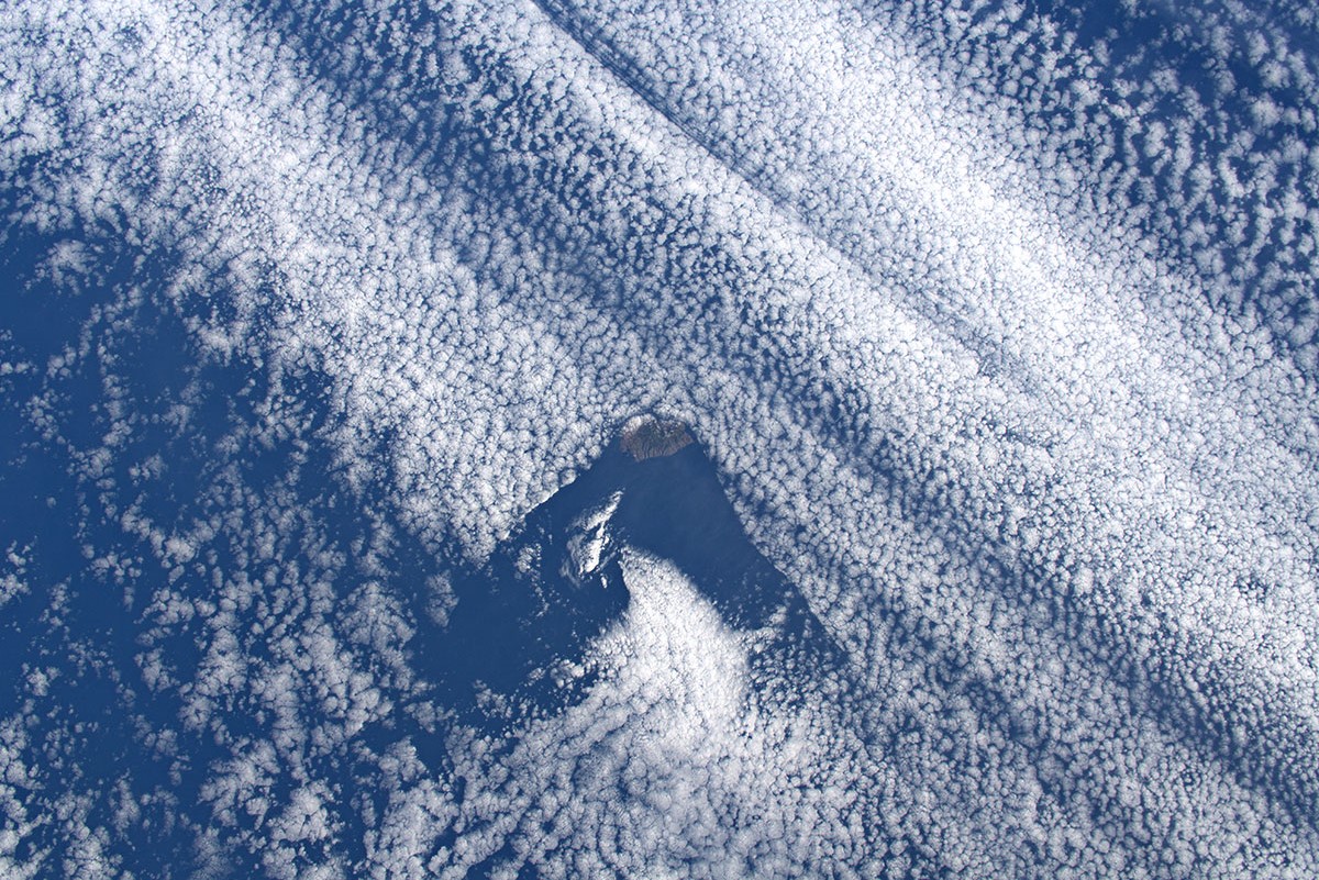 [:ja]【宇宙からの地球絶景】No.1182: セントヘレナ島🇸🇭[:en][Earthview Wonders] No.1182: Island of Saint Helena🇸🇭[:]