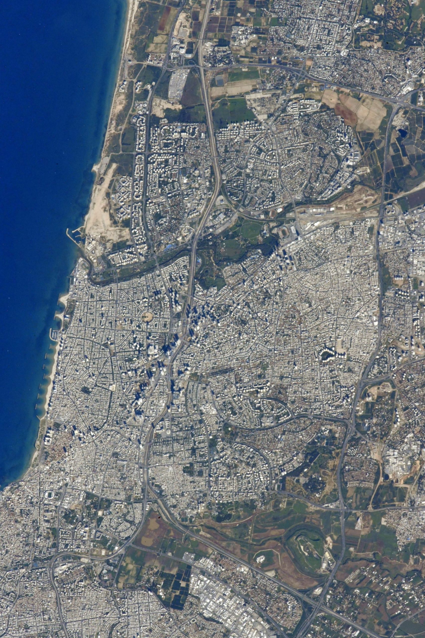[:ja]【宇宙からの地球絶景】No.1276: テルアビブ🇮🇱[:]