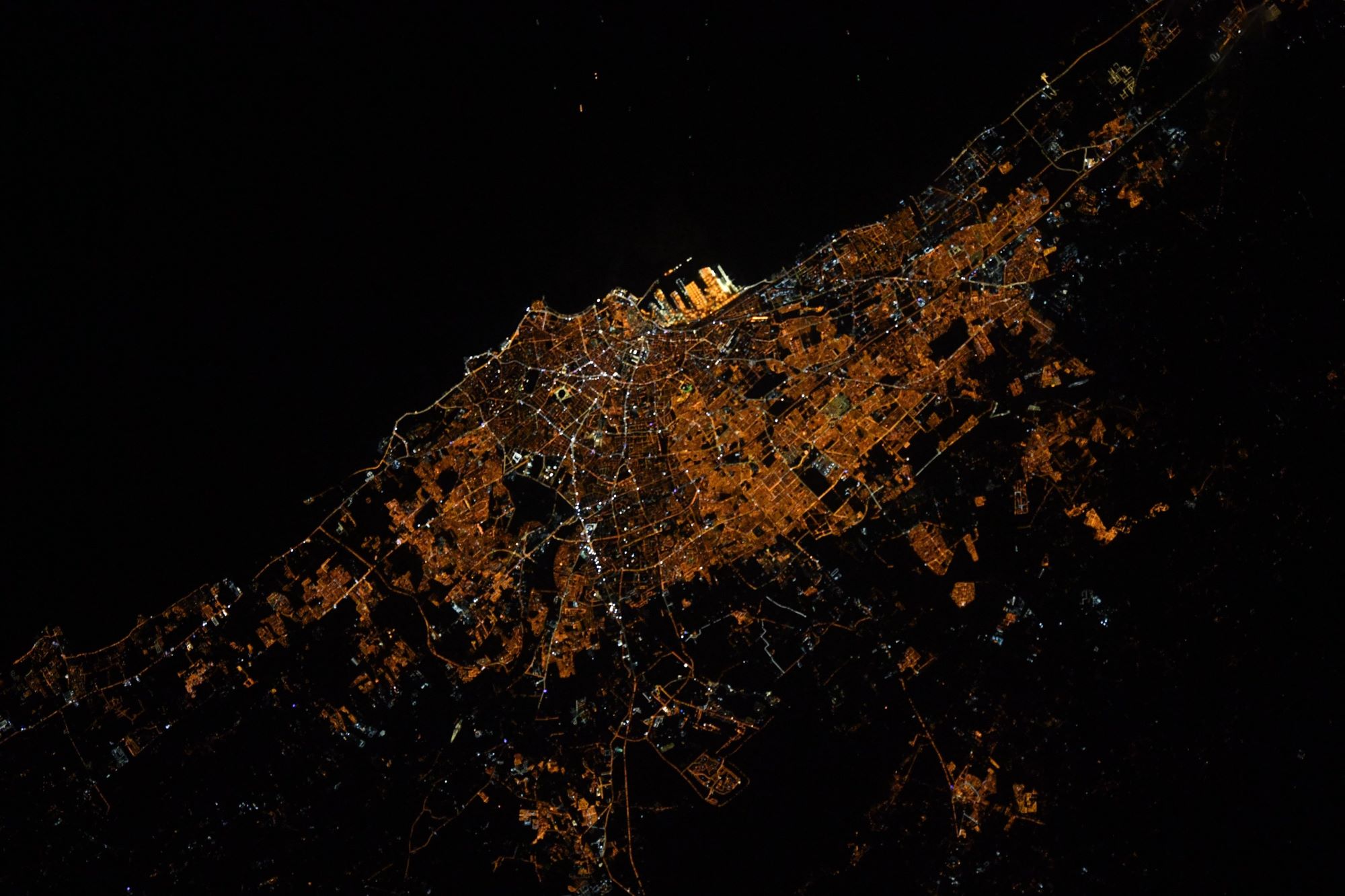 [:ja]【宇宙からの地球絶景】No.1347: カサブランカの夜景🇲🇦[:]