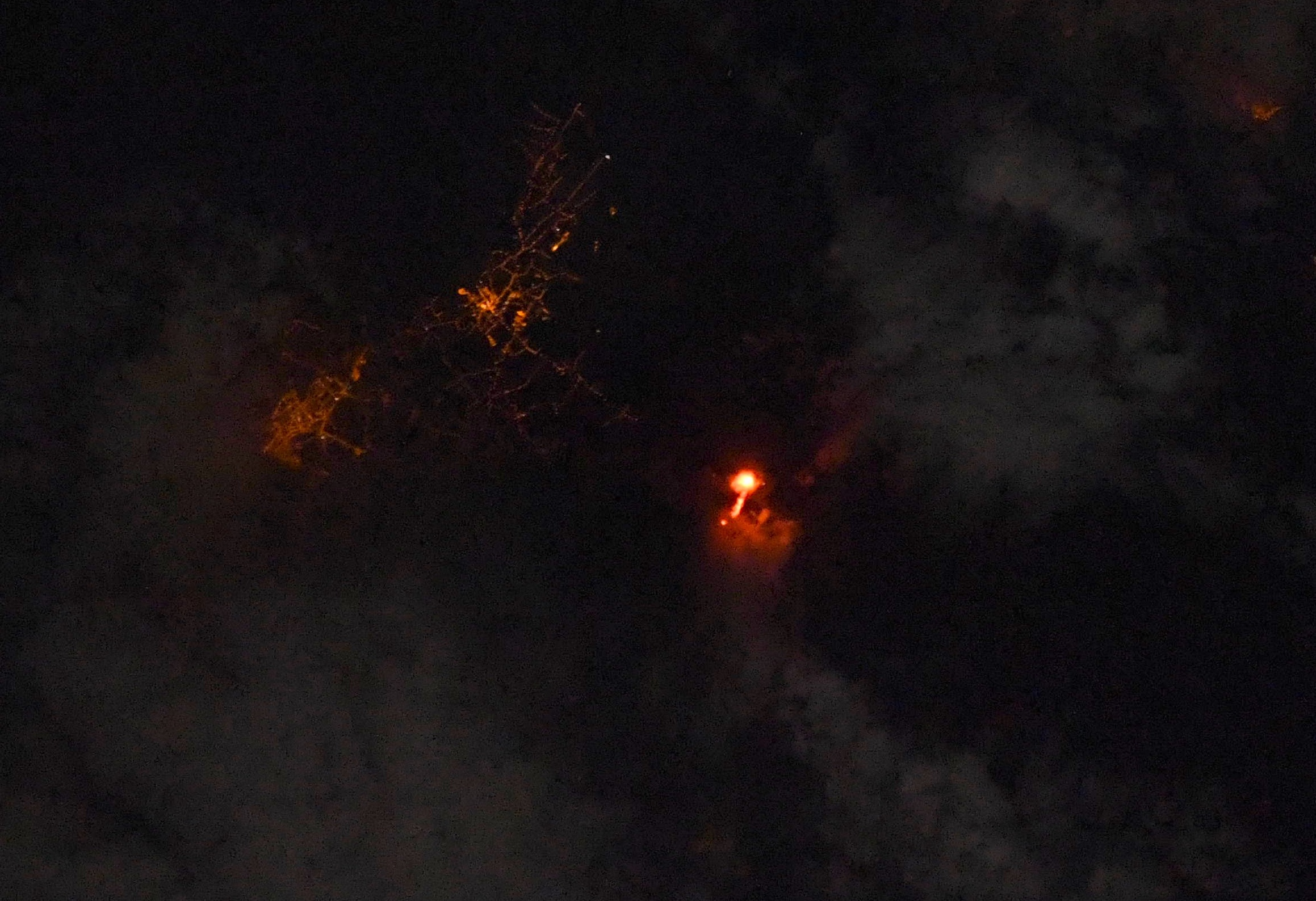 [:ja]【宇宙からの地球絶景】No.1383: ラ・パルマ島の火山噴火🇮🇨[:]