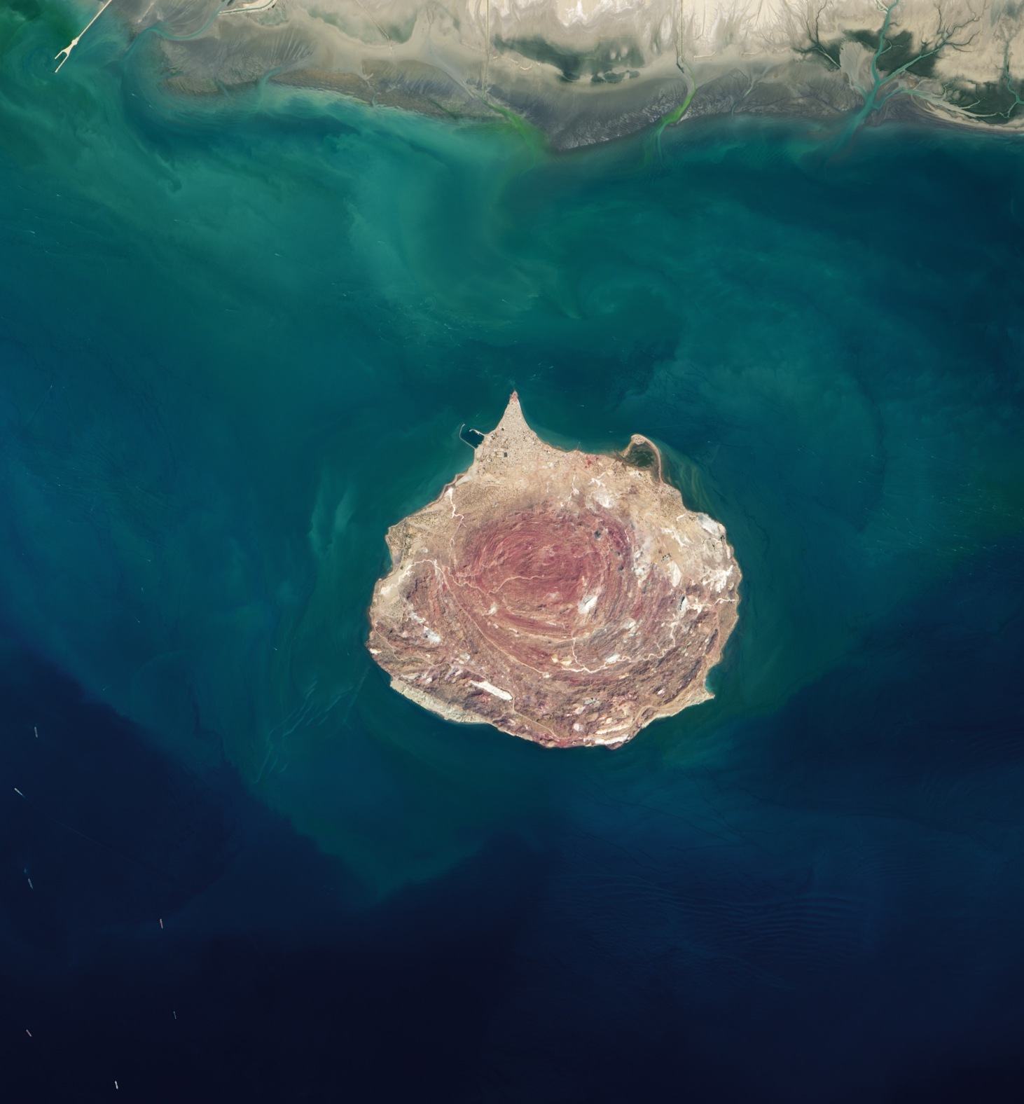 [:ja]【宇宙からの地球絶景】No.1414: ホルムズ島🇮🇷[:]